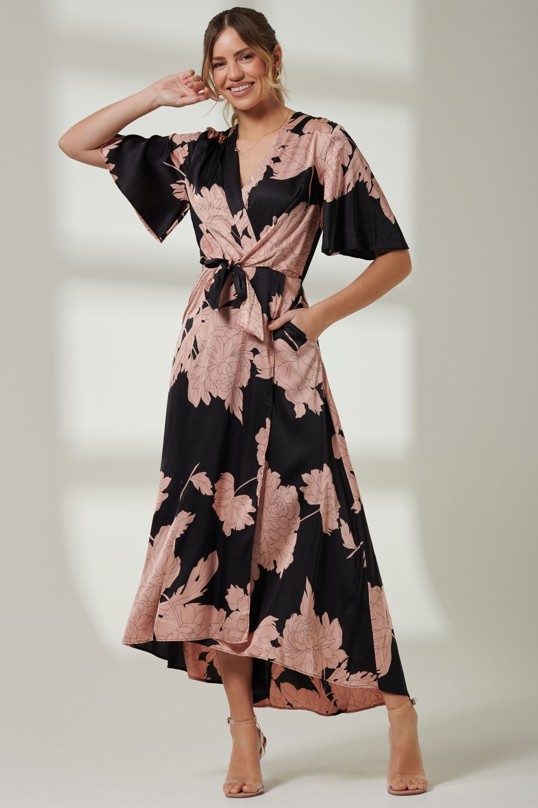 Buy Robe longue Jolie Moi ange en satin from Next Luxembourg