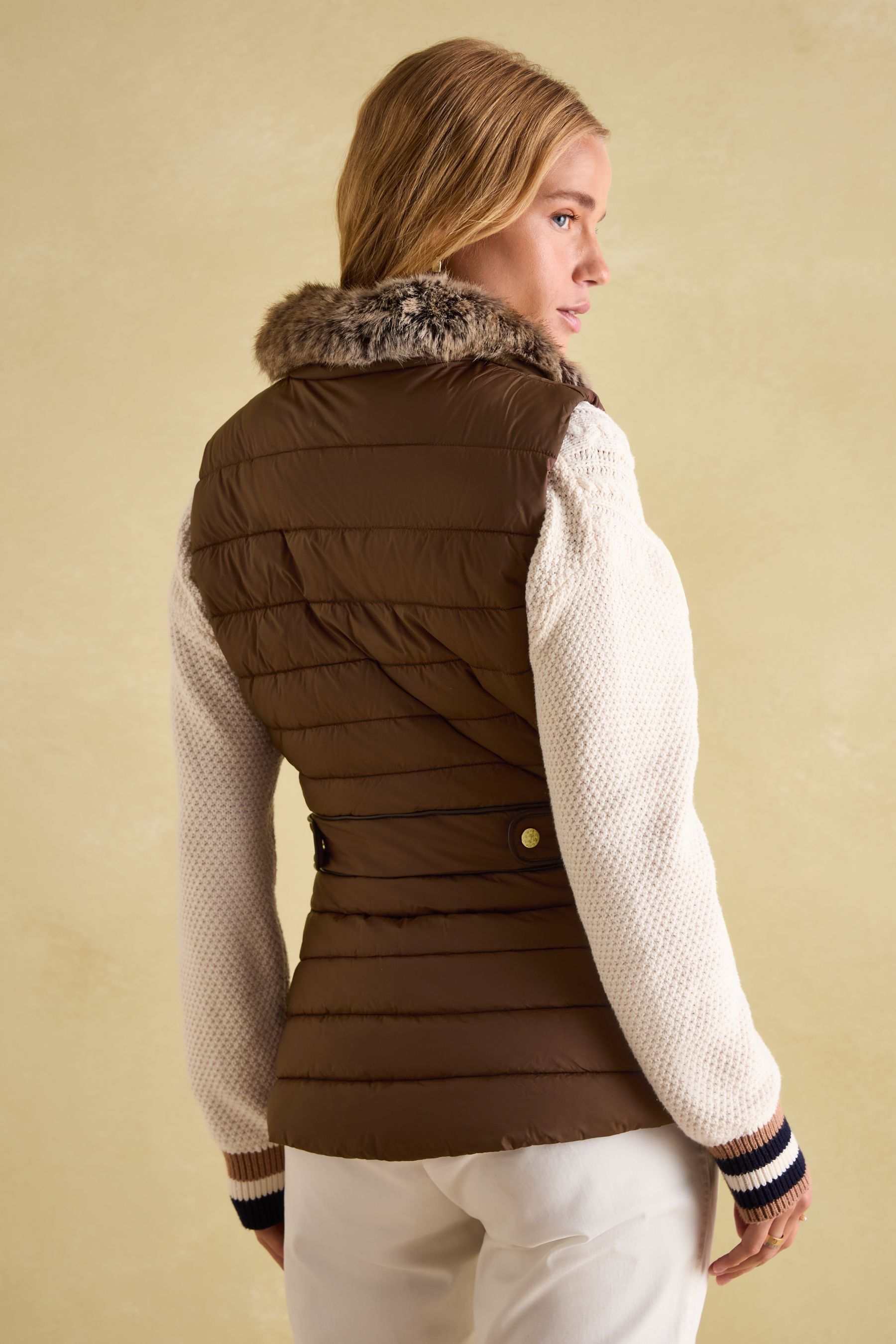 Fur collar gilet hotsell
