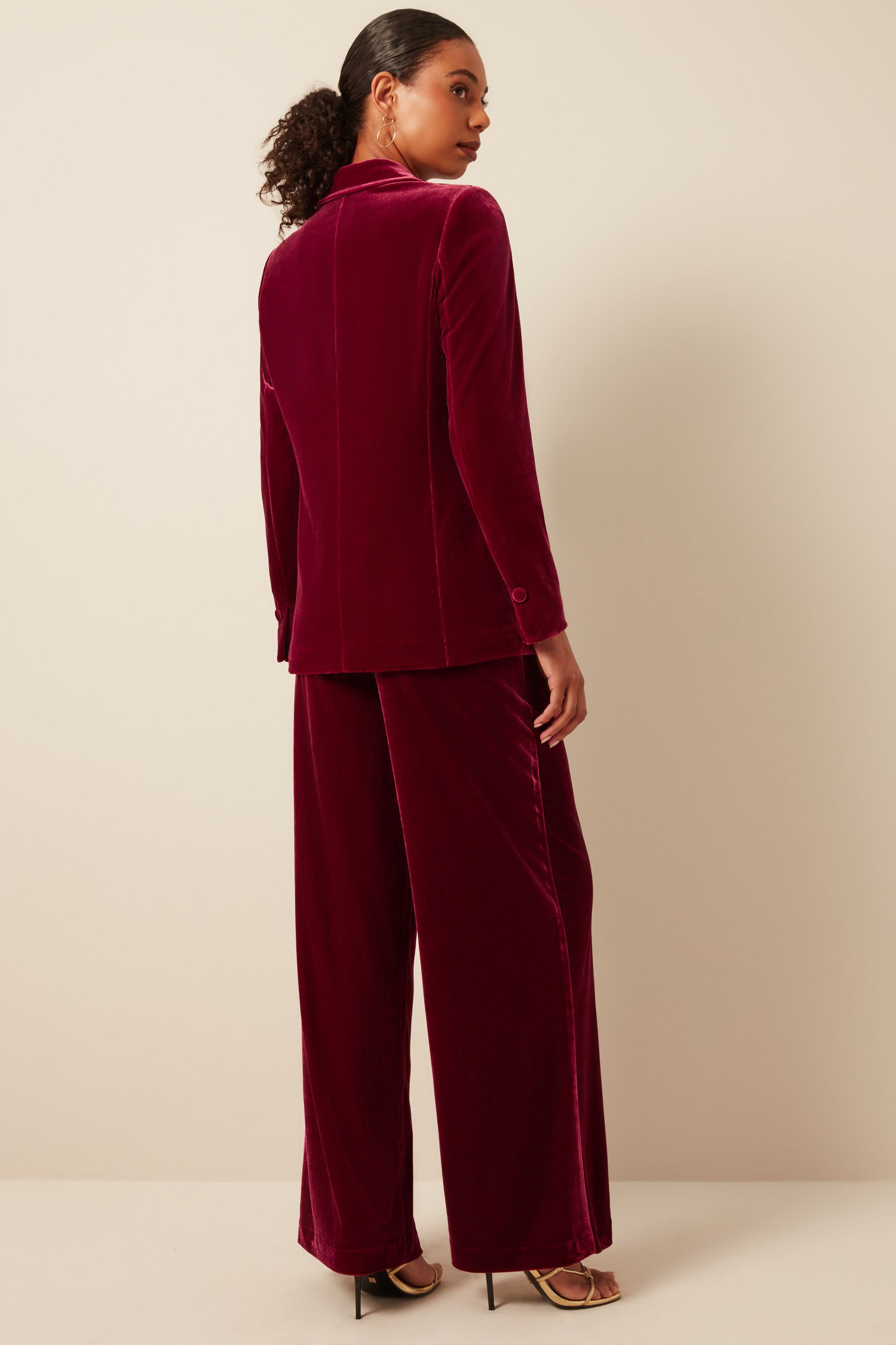 Buy Rouge baie Veste en velours pour poitrine genereuse from Next Luxembourg