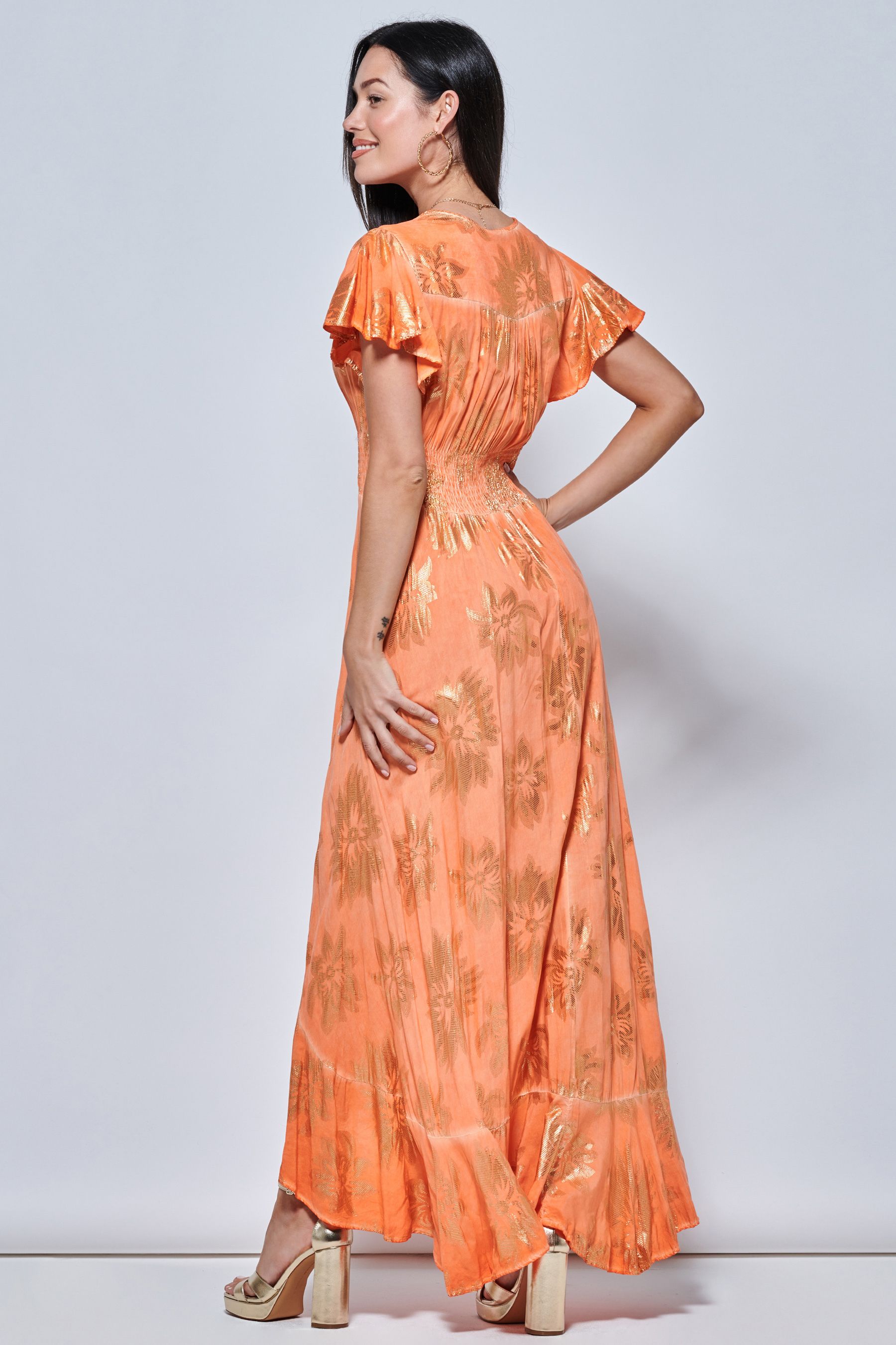 Holiday maxi store