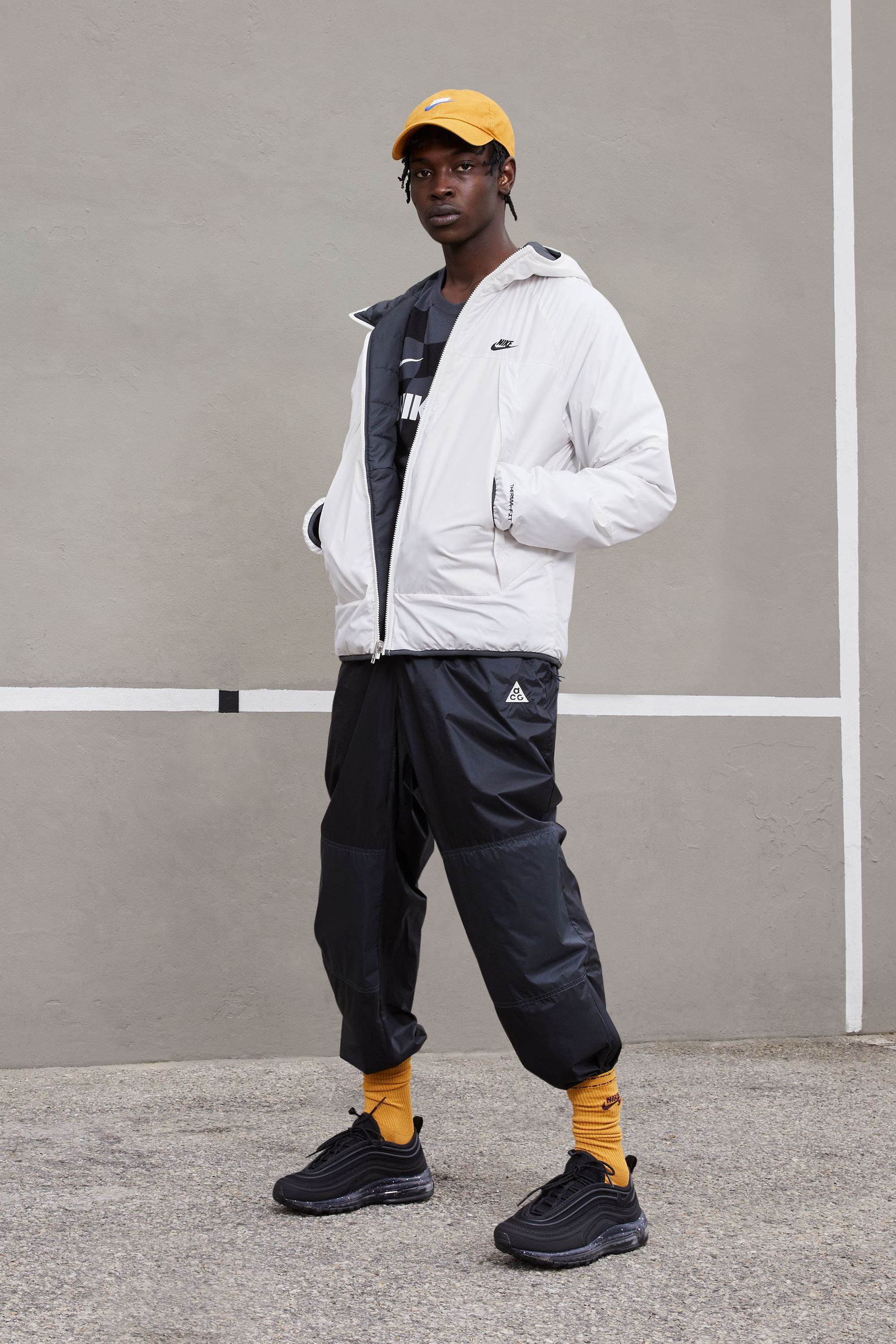 Air max 97 joggers top