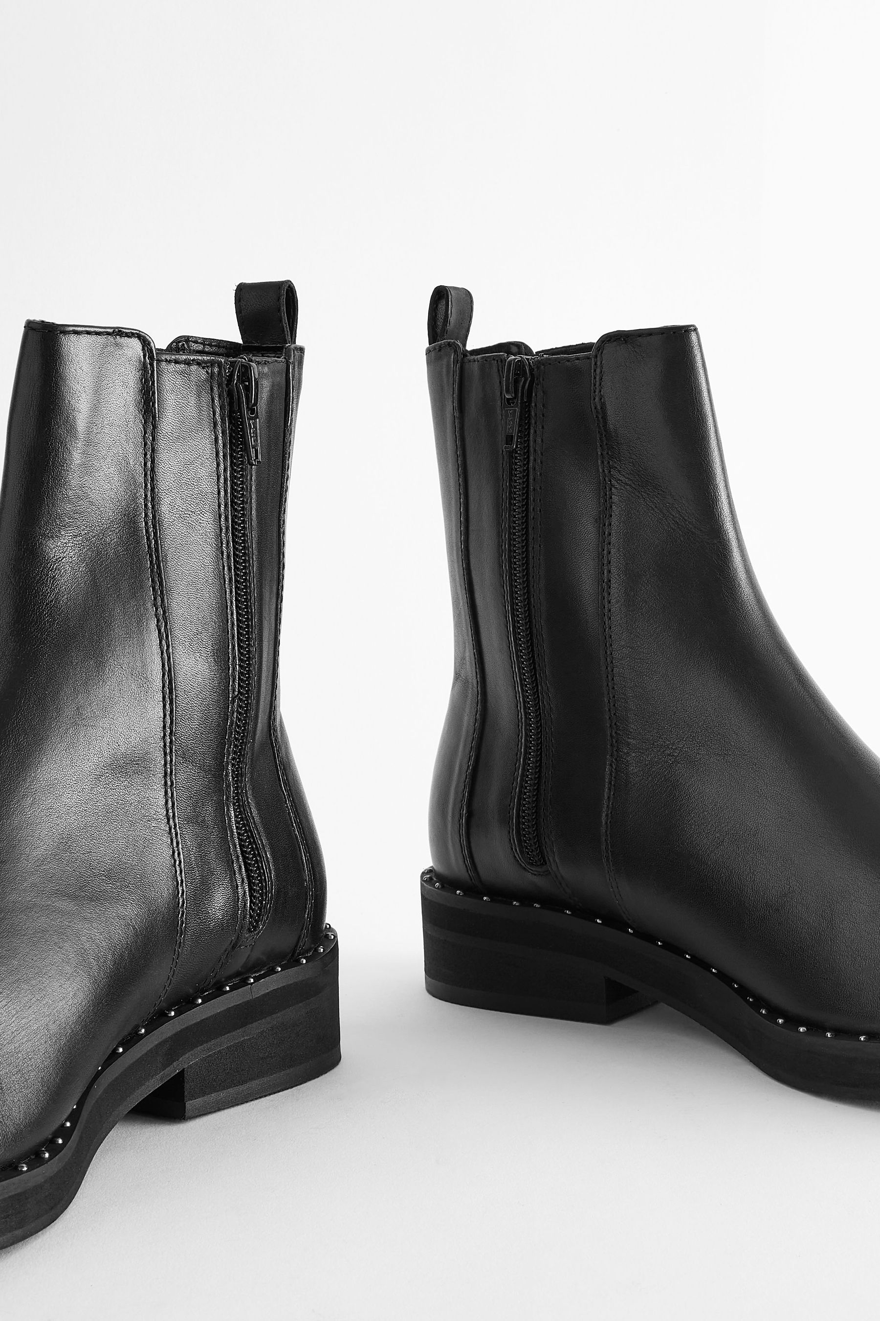 Studded toe chelsea boots discount
