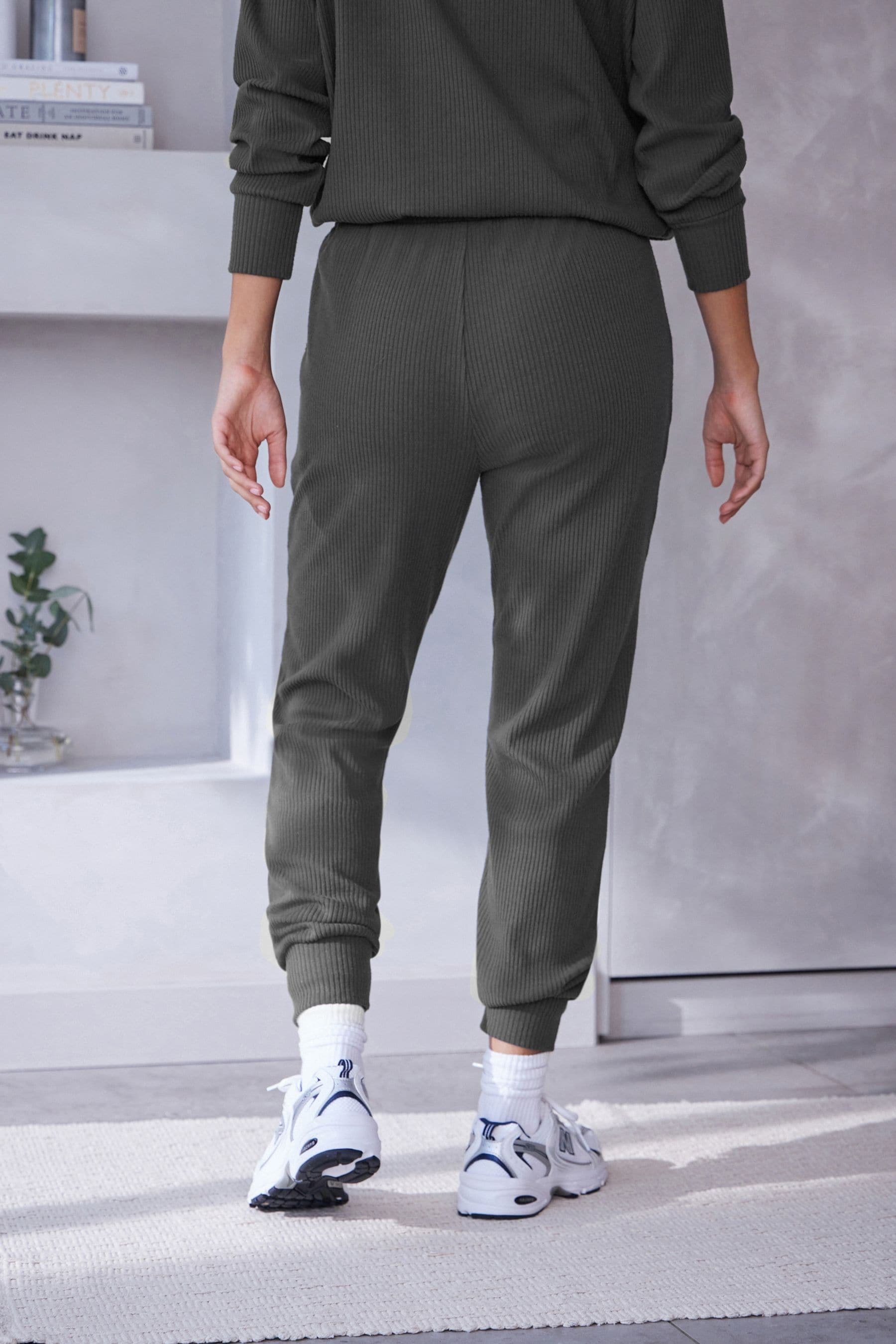 Ribbed shop jogger pants