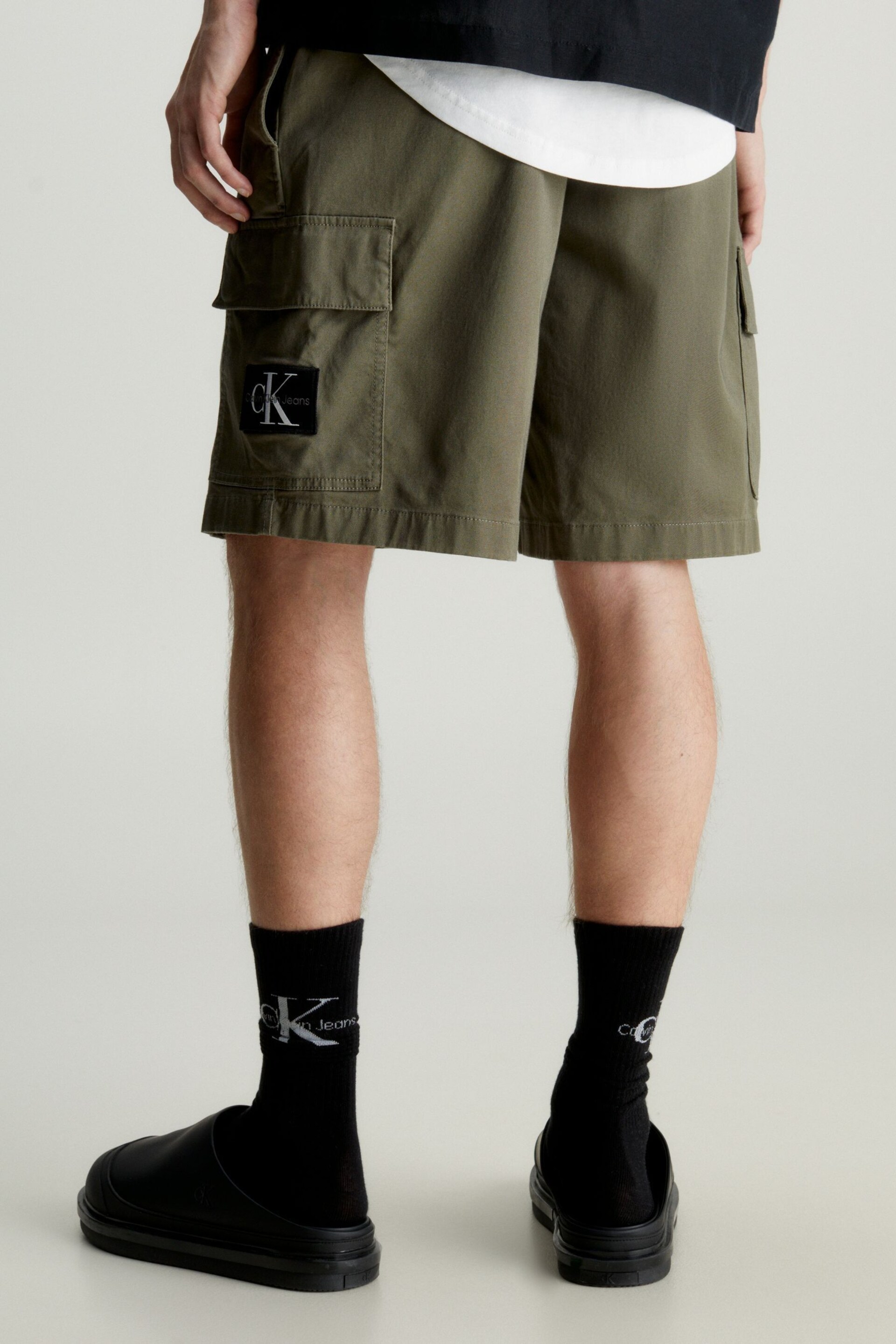 Calvin Klein Green Cargo Woven Shorts - Image 2 of 6