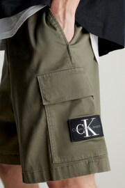 Calvin Klein Green Cargo Woven Shorts - Image 3 of 6