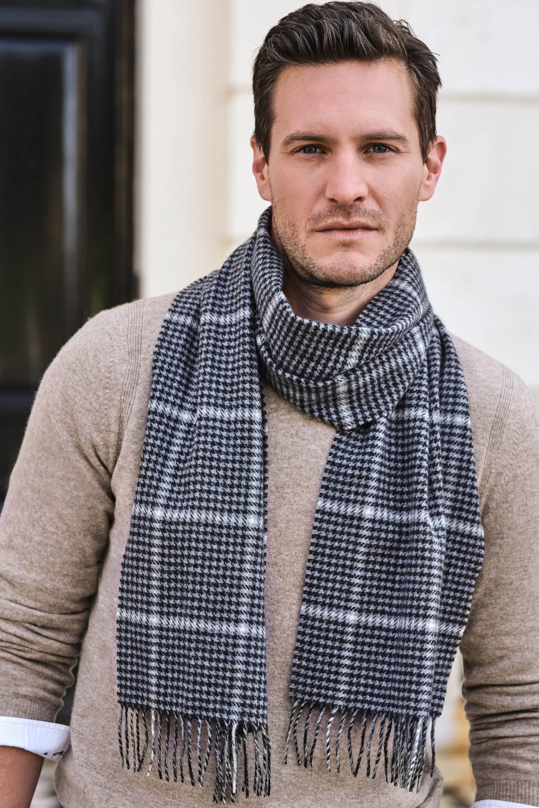 Men's wool coat with scarf discount