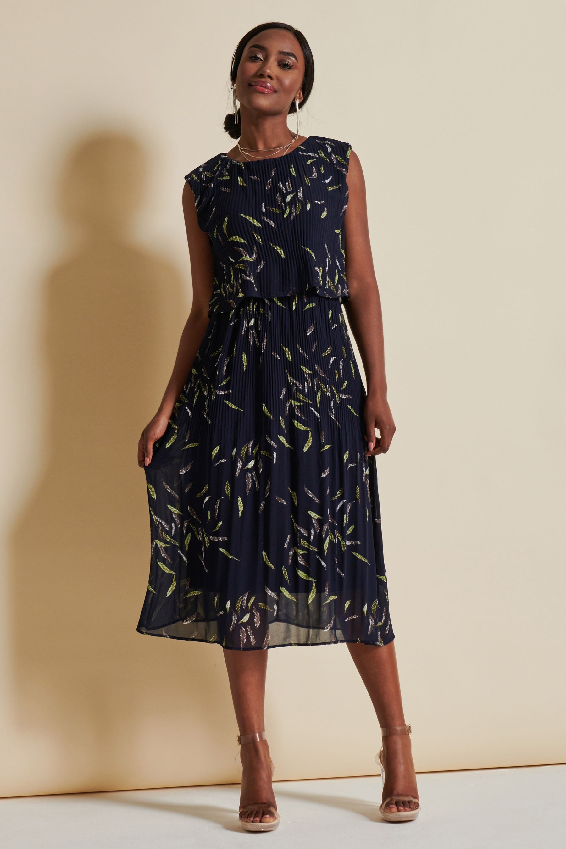 Buy Robe mi longue plissee en mousseline Jolie Moi from Next Luxembourg