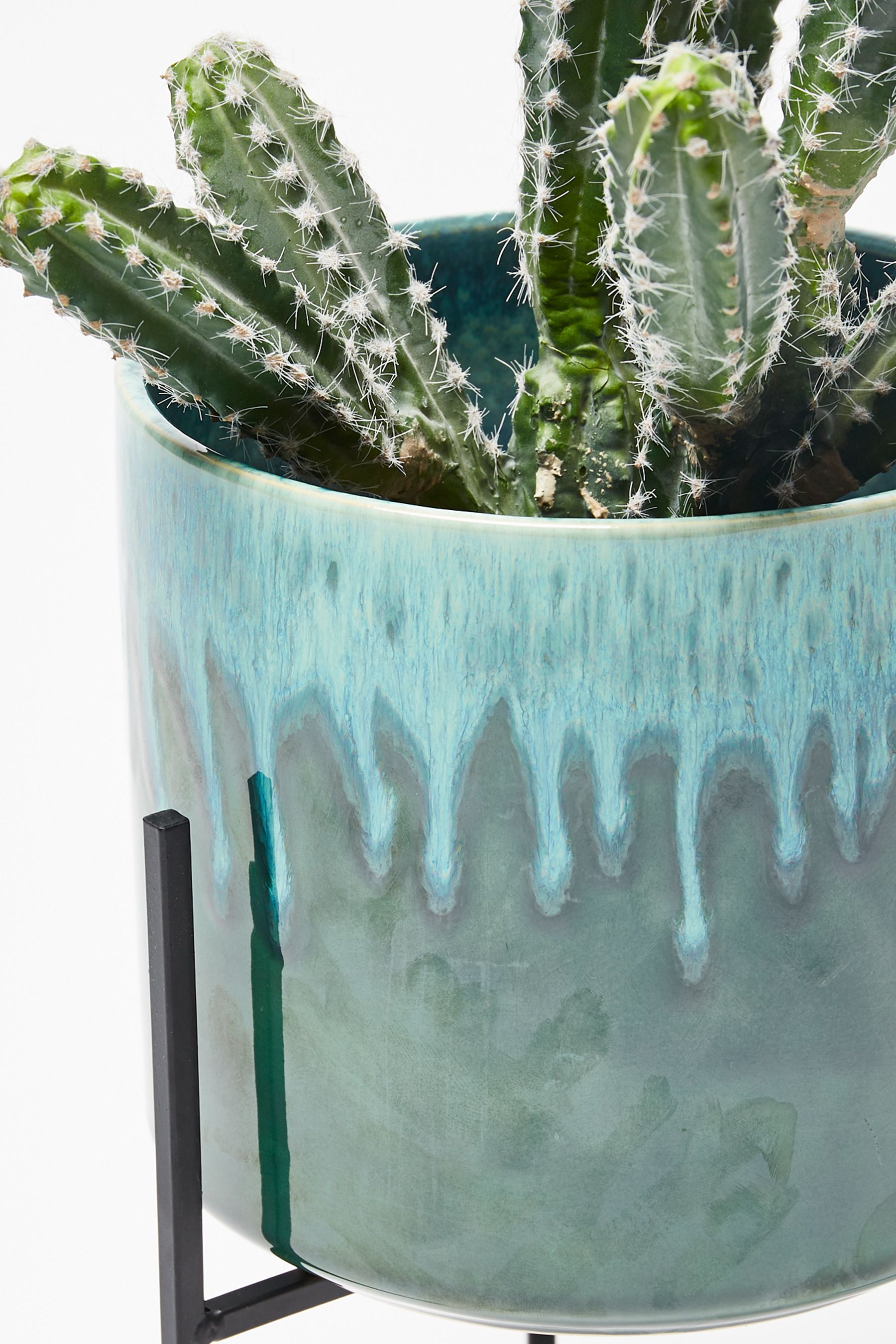 Oliver bonas plant pot hotsell