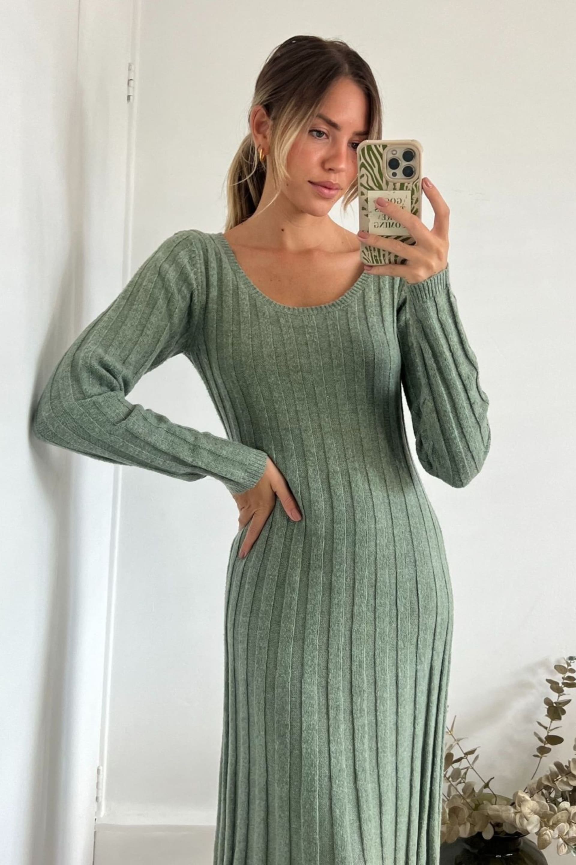 Style Cheat Green Liberty Cosy Wide Ribbed Knitted Midaxi Dress - Image 4 of 4