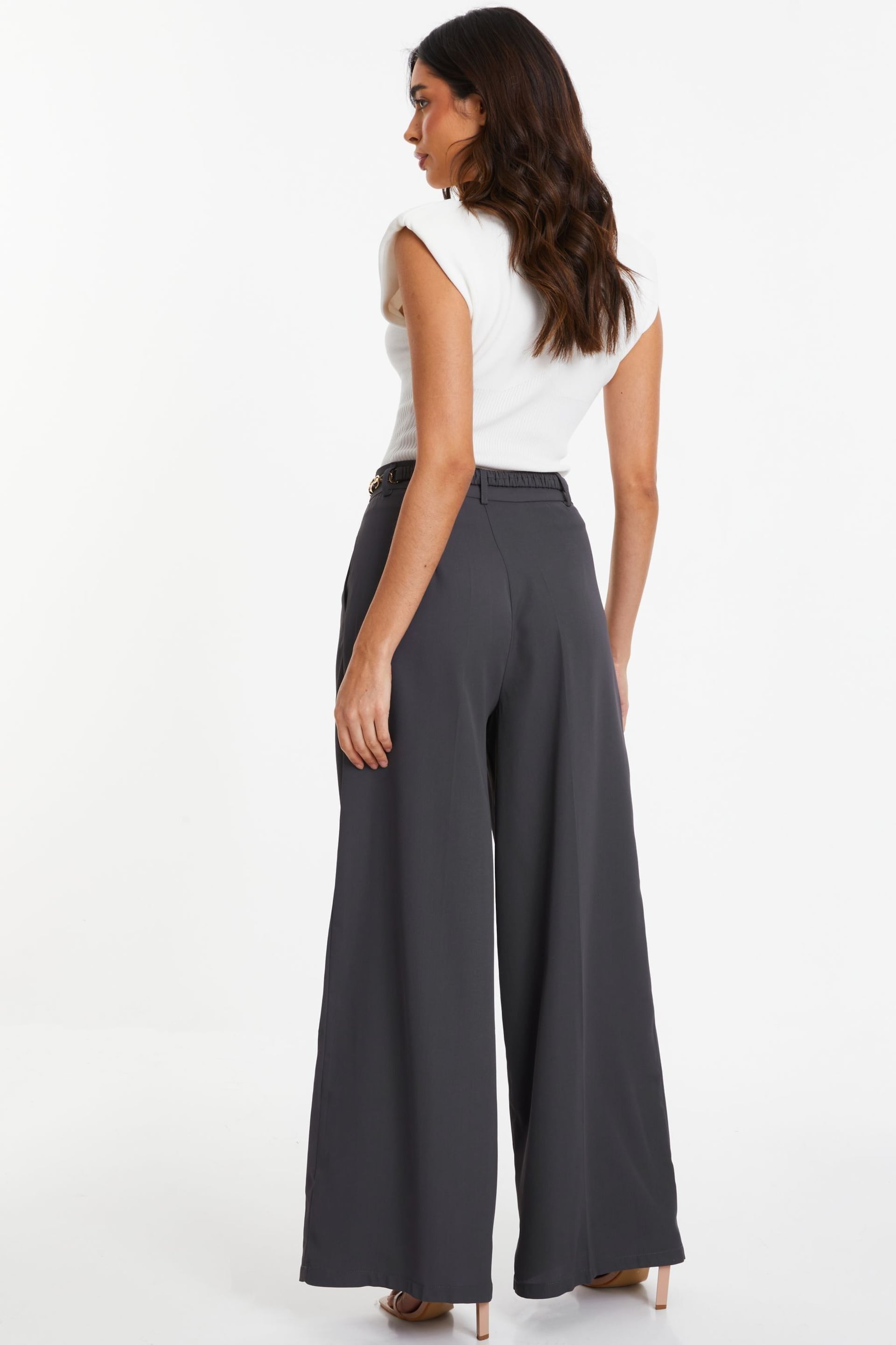 Quiz Grey Woven Wide Leg Trousers with Brown Chain Belt - Image 2 of 4