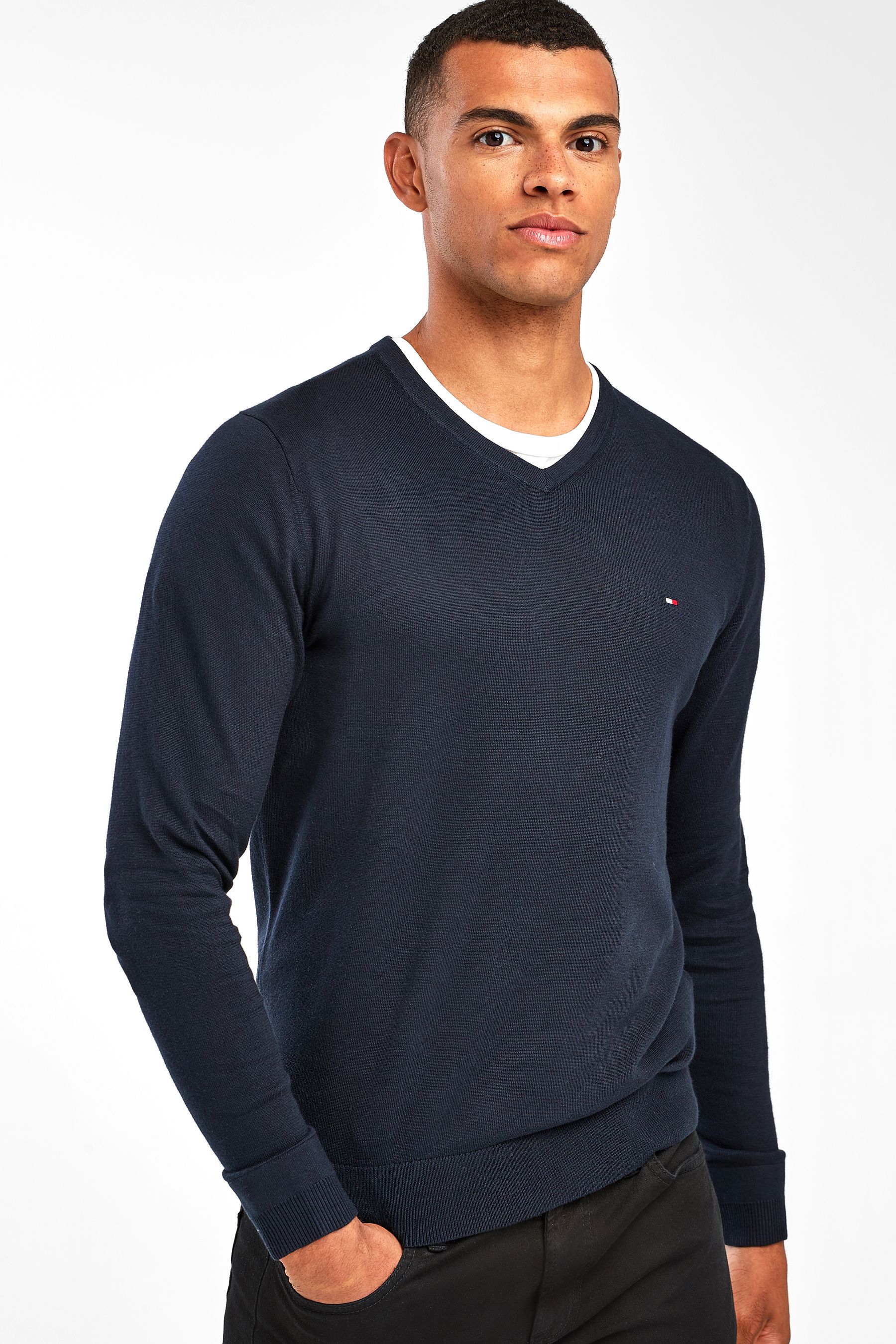 Hilfiger v neck sales sweater