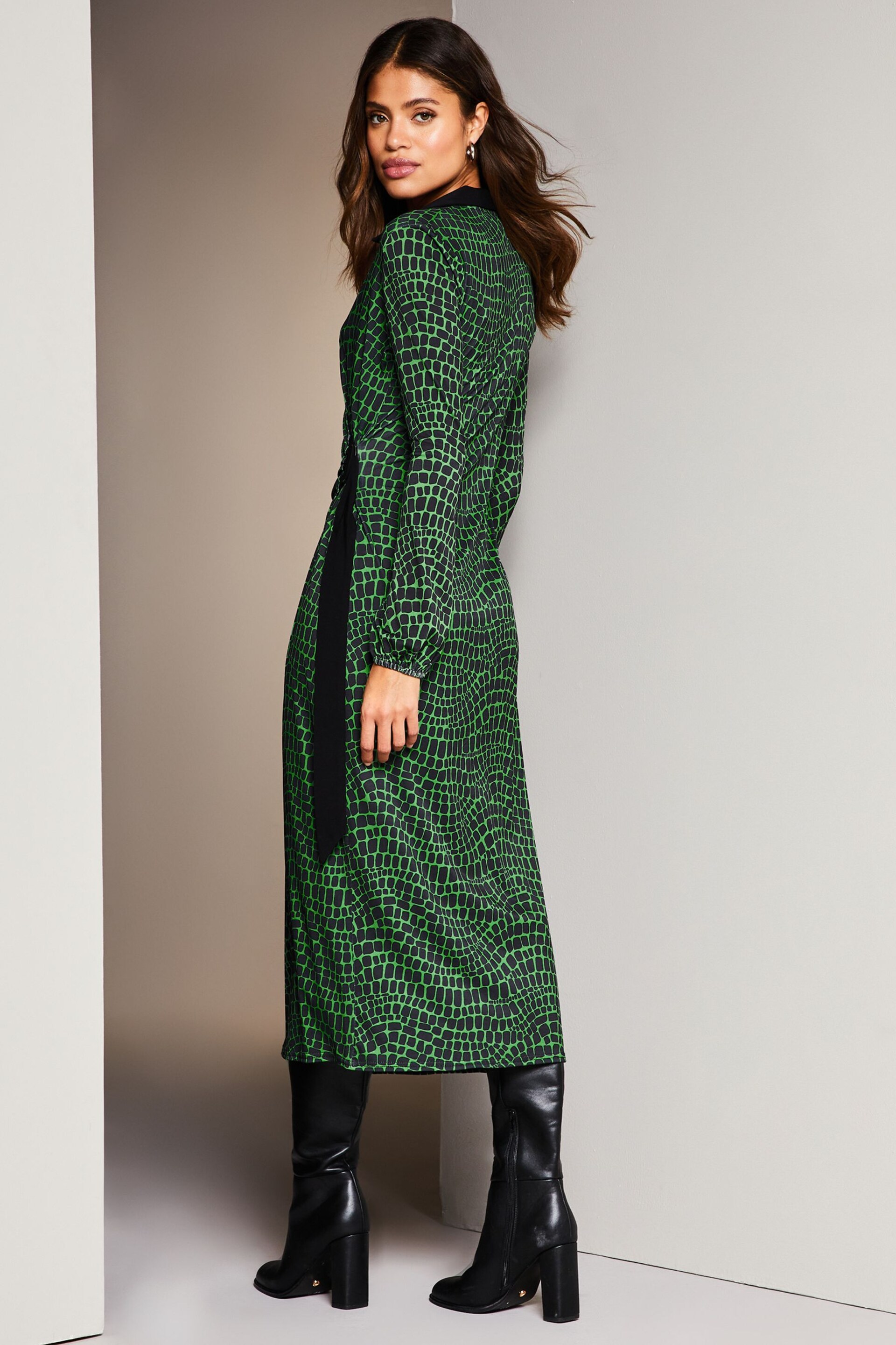 Lipsy Green Petite Jersey Wrap V Neck Ruched Hardware Midi Shirt Dress - Image 2 of 4