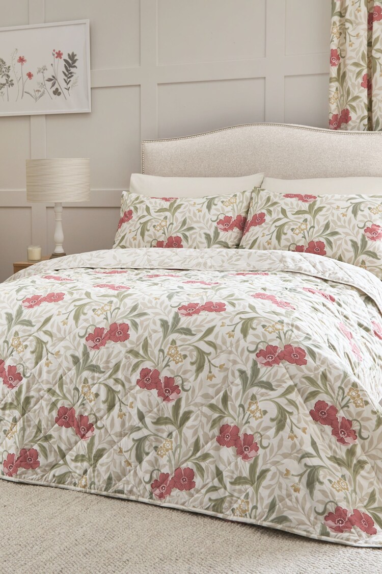 D&D Red Sandringham Bedspread - Image 1 of 3