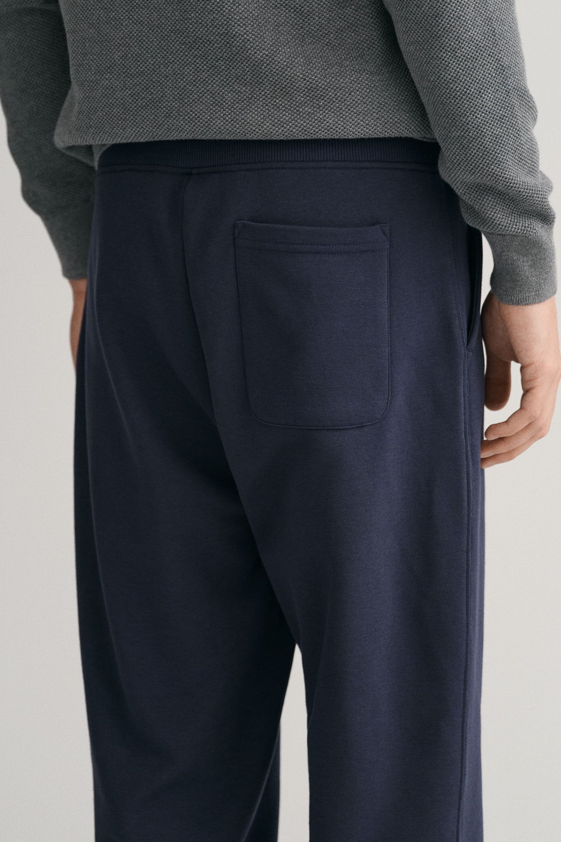 GANT Evening Blue Shield Logo Joggers - Image 4 of 5