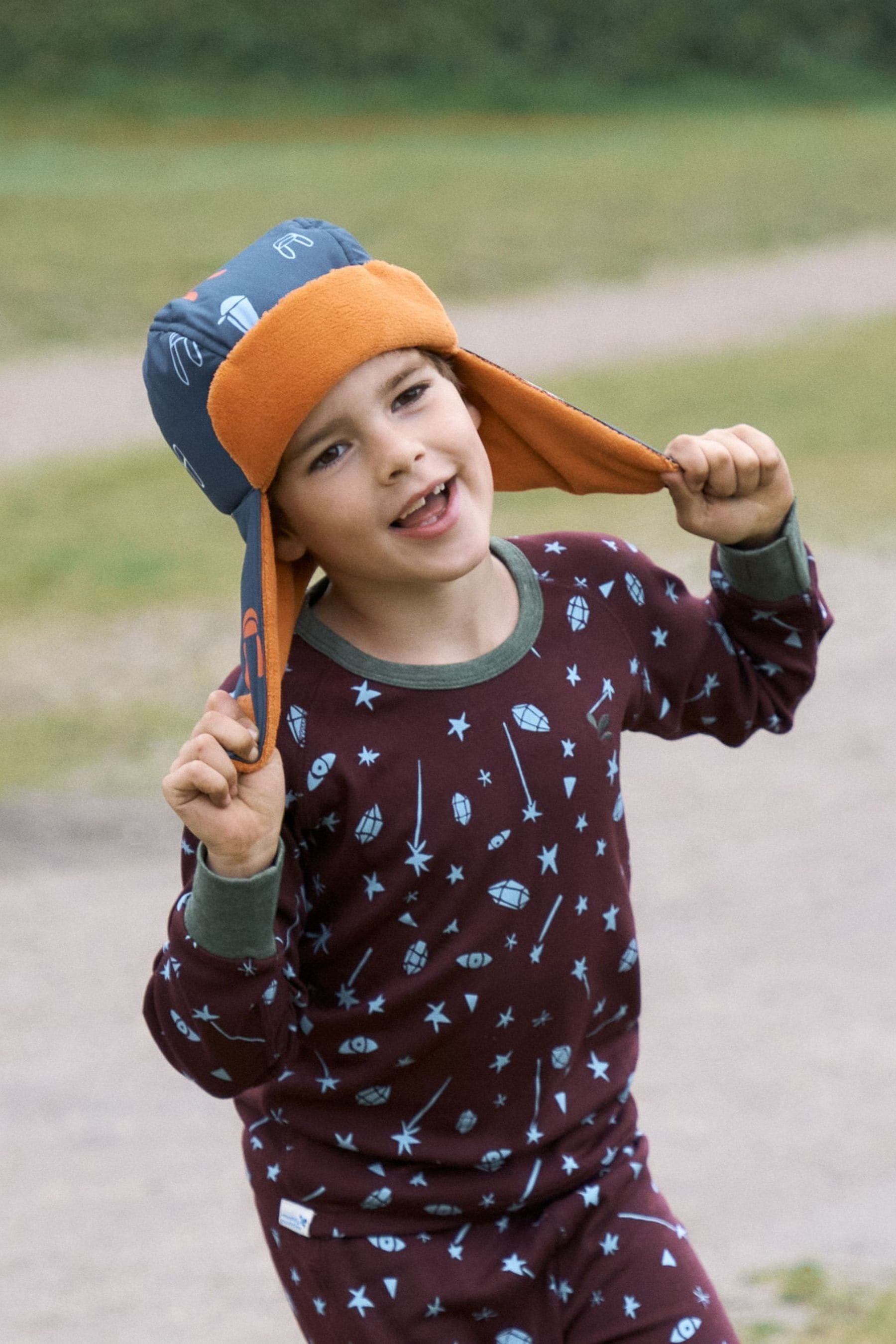 Regatta trapper hat outlet