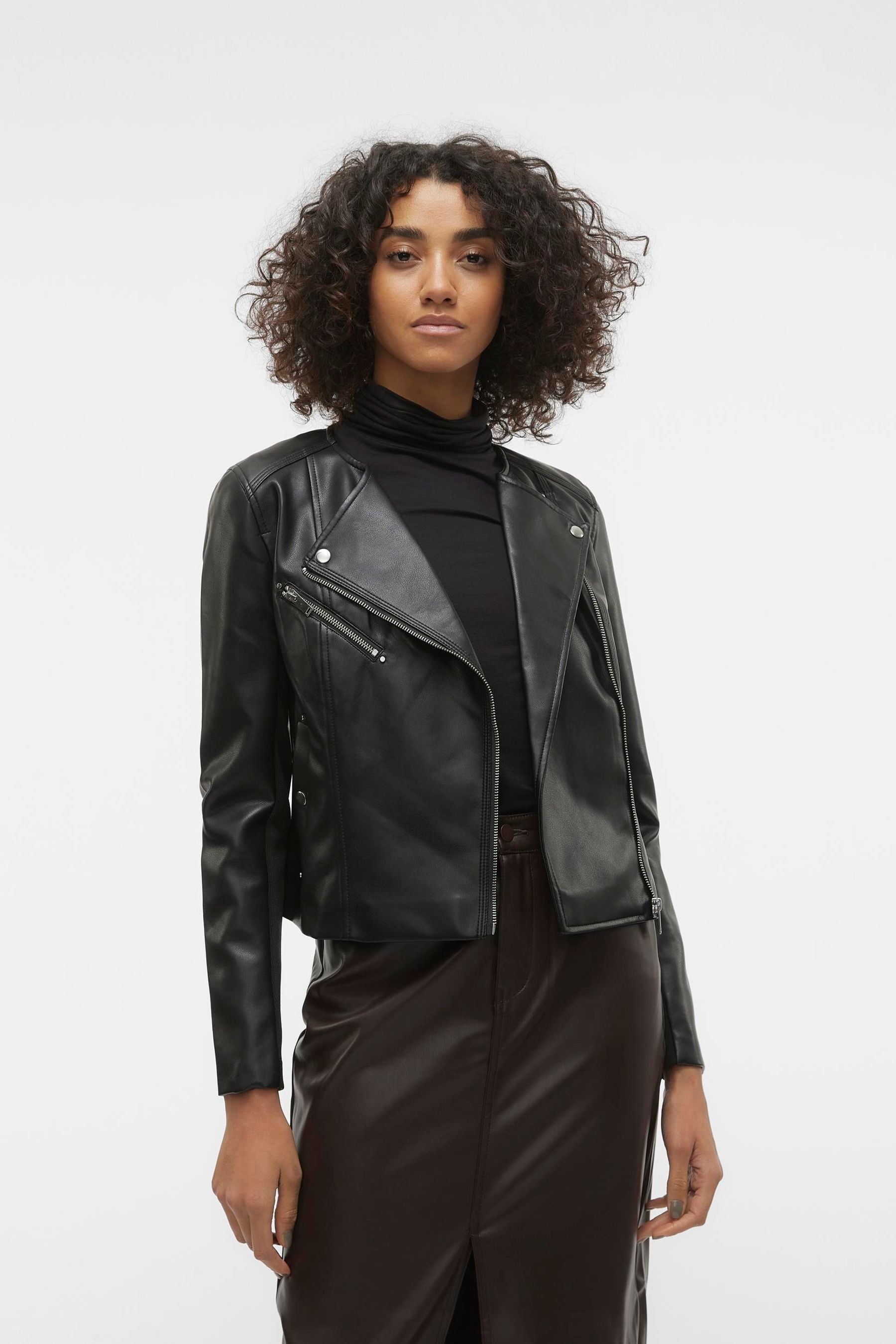 Moda leather jacket outlet
