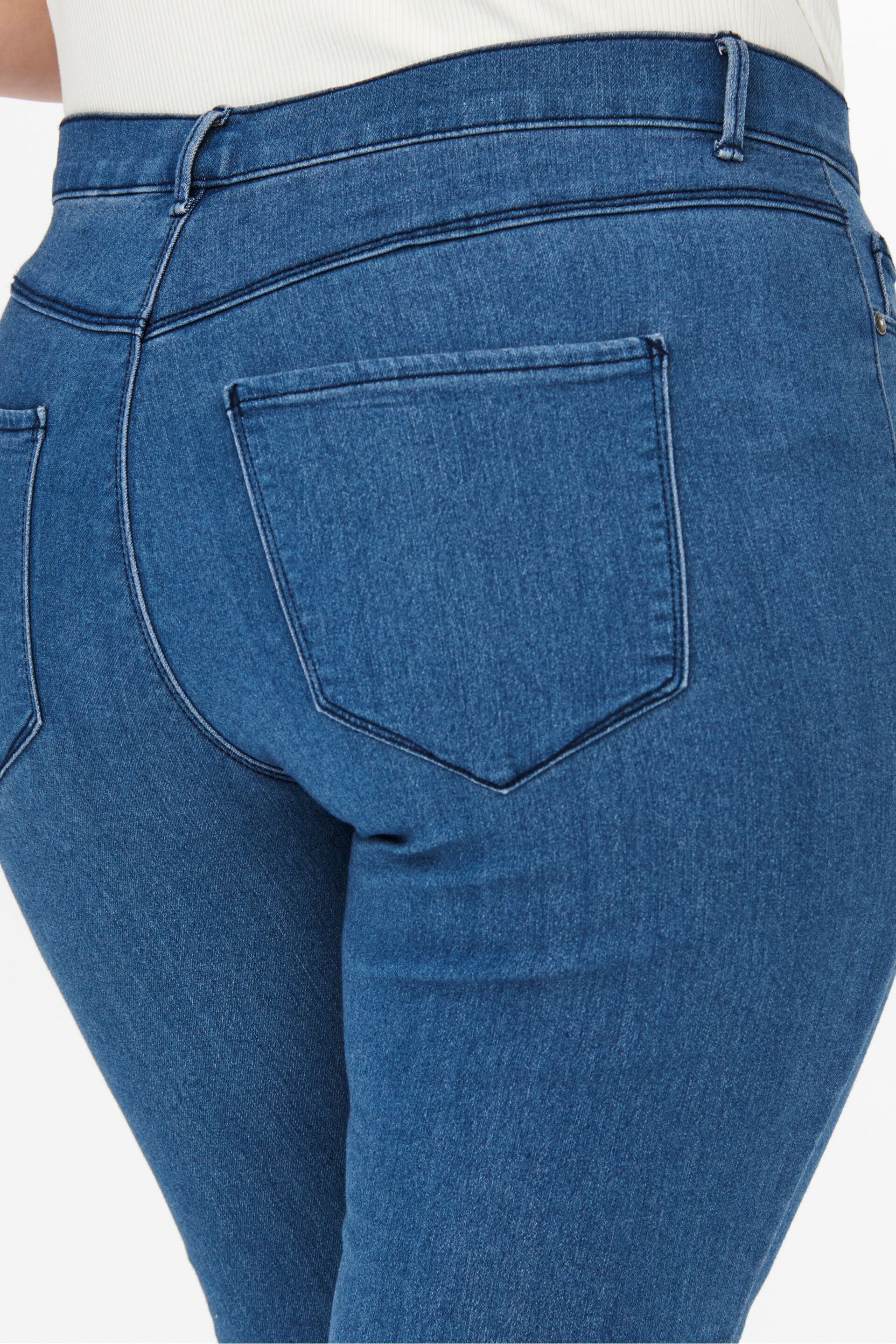 ONLY Curve Light Blue Push Up Sculpting Skinny Jeans - Image 6 of 8