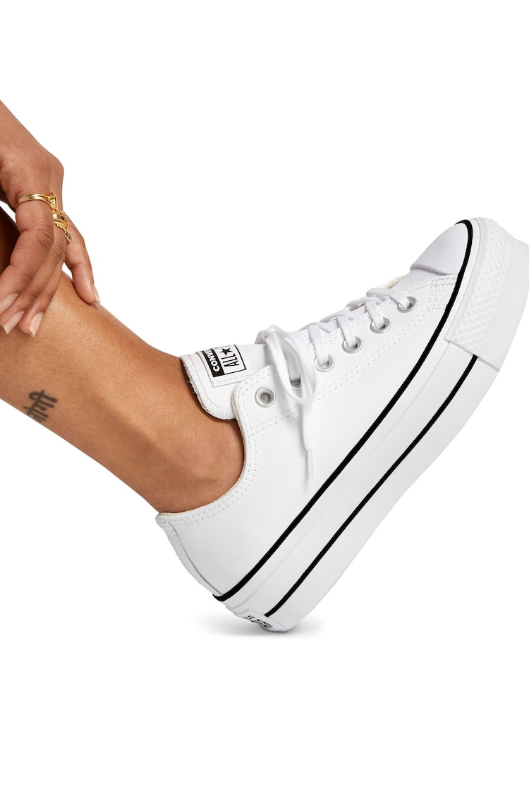 Converse White Platform Lift Chuck Ox Trainers - Image 2 of 3