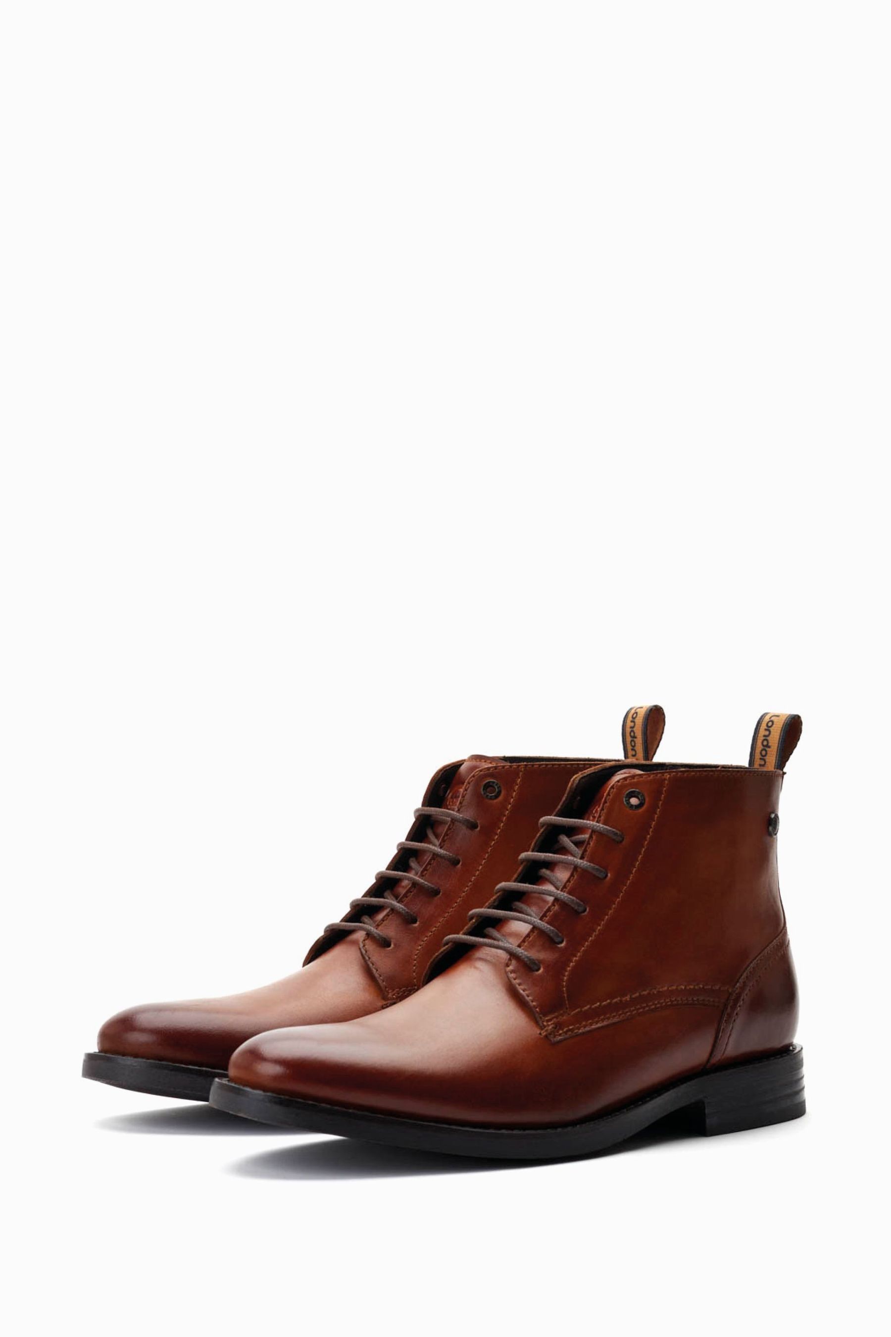 Kramerr tan leather shop