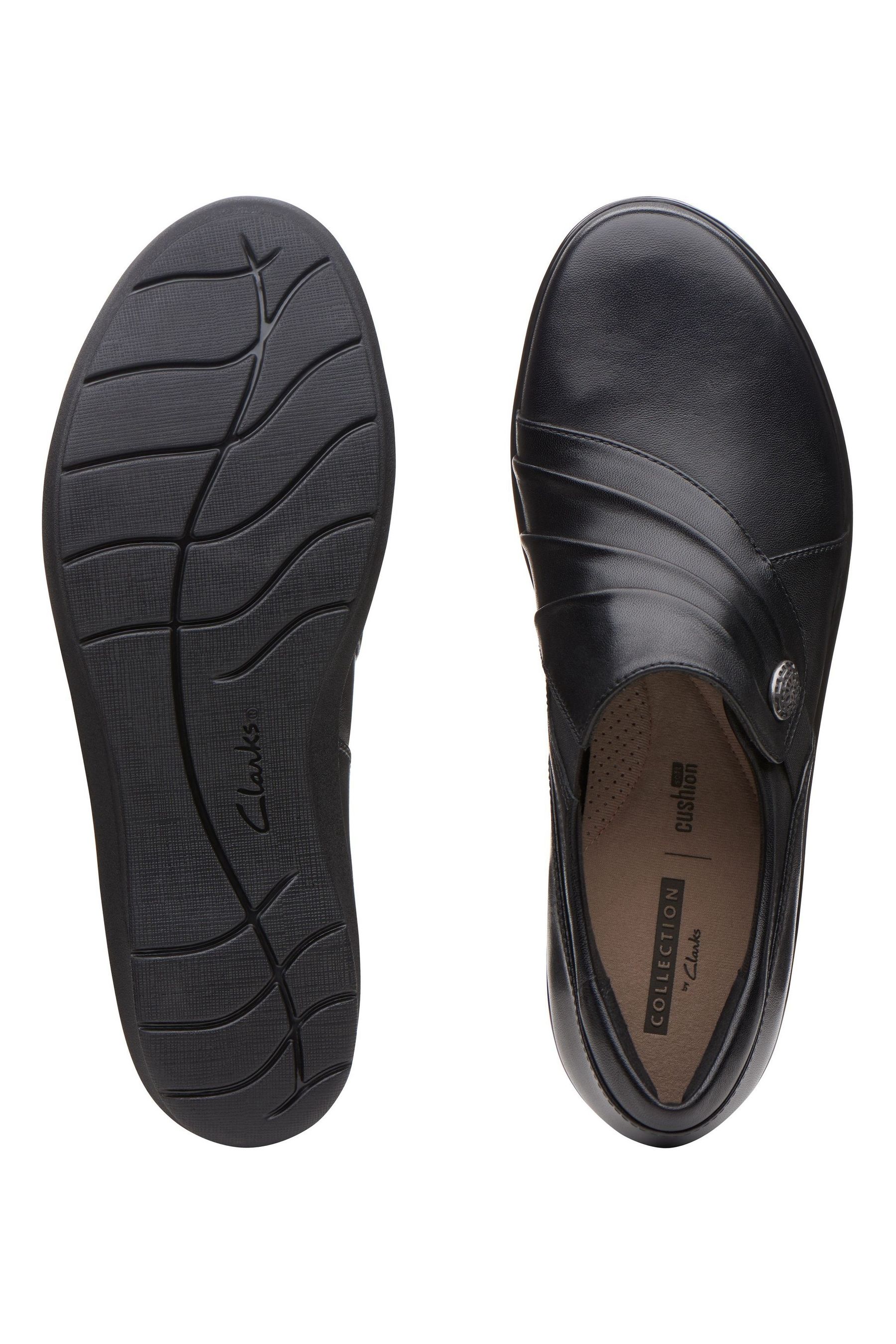 Clarks hope race cheap