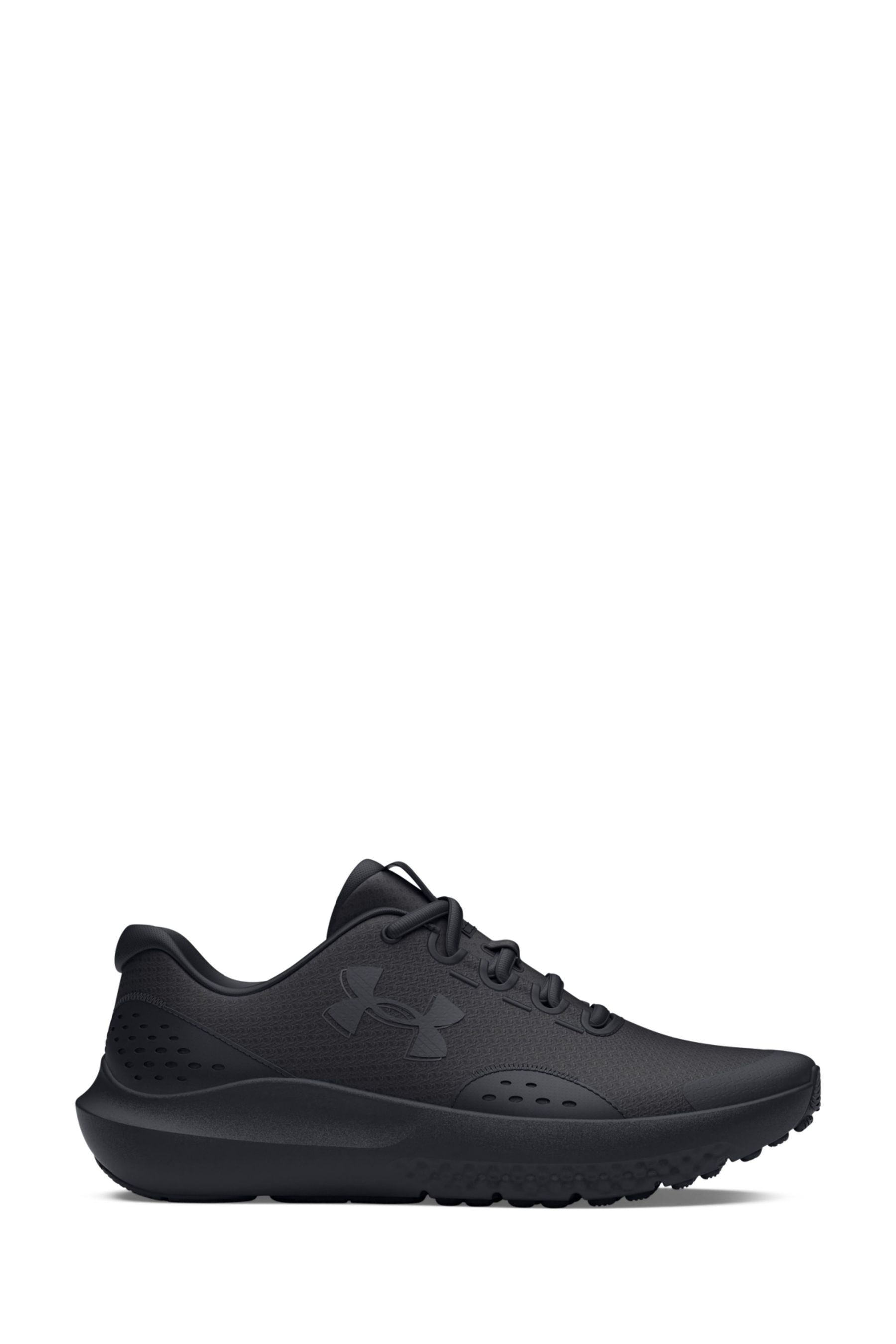 Under armour all black trainers deals