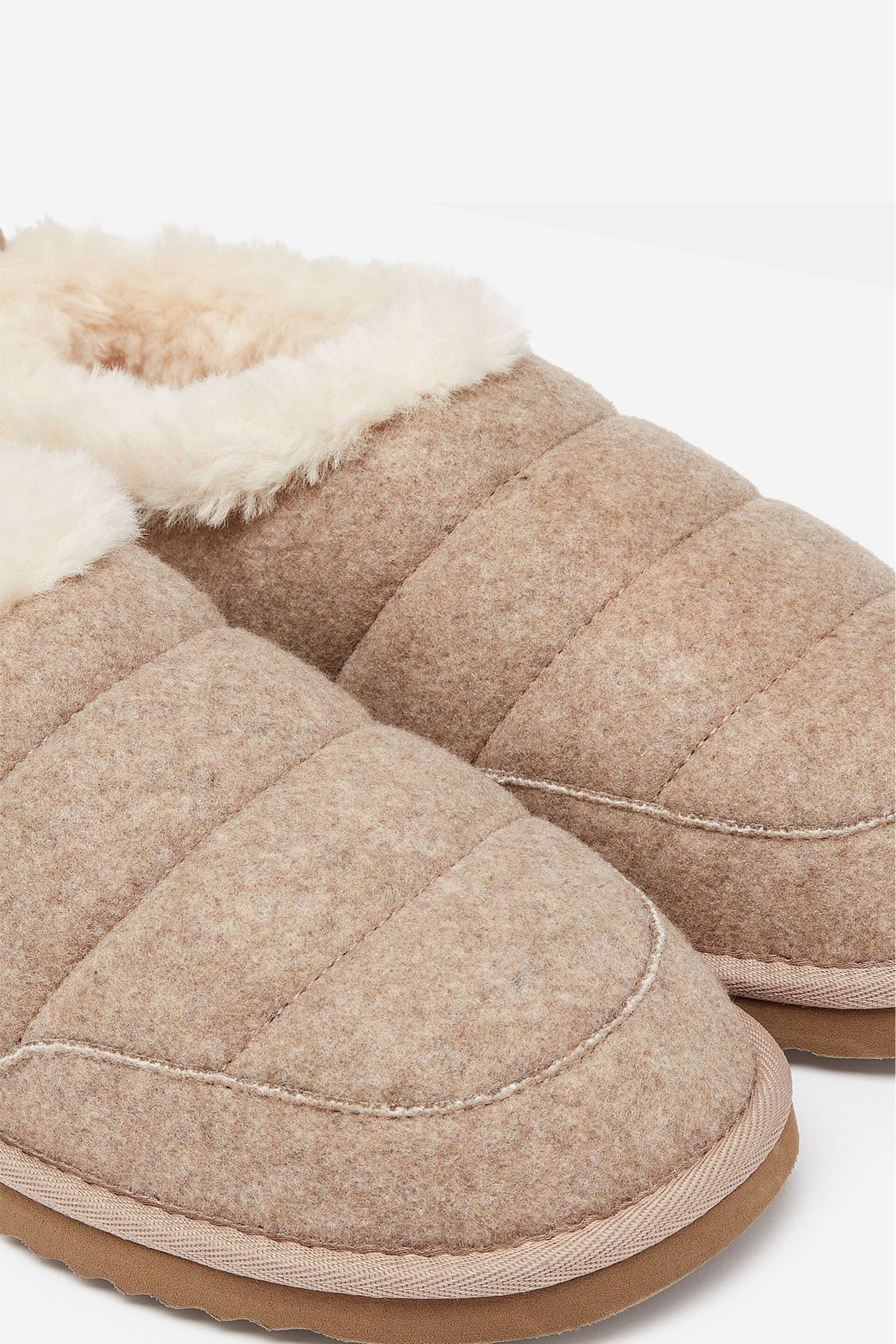 Joules Women's Lazydays Oatmeal Faux Fur Lined Slippers - Image 4 of 6