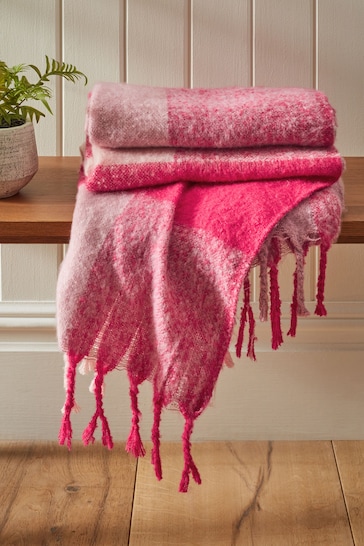 Pink Super Soft Ludlow Check Throw