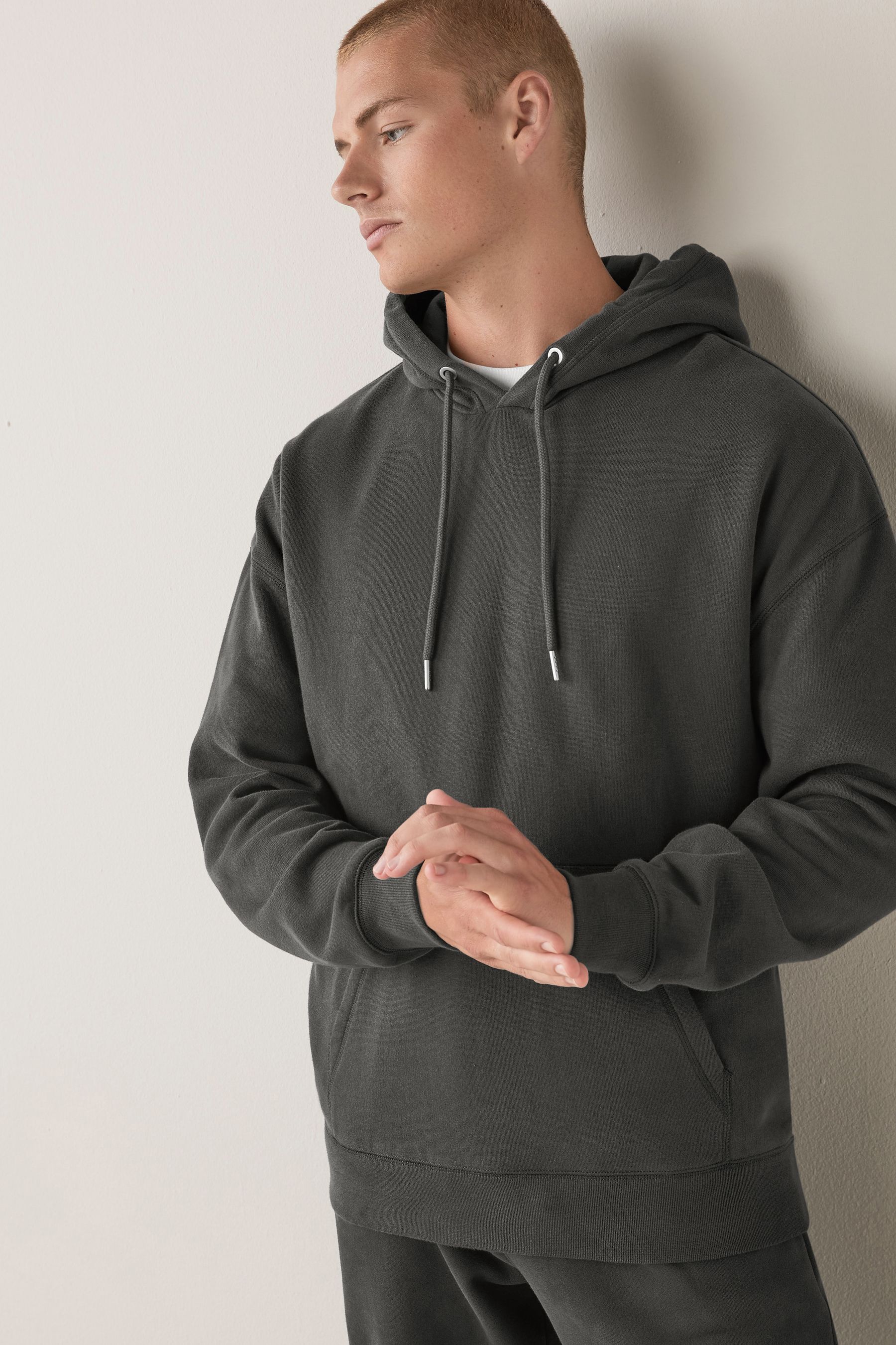 Charcoal pullover hoodie deals