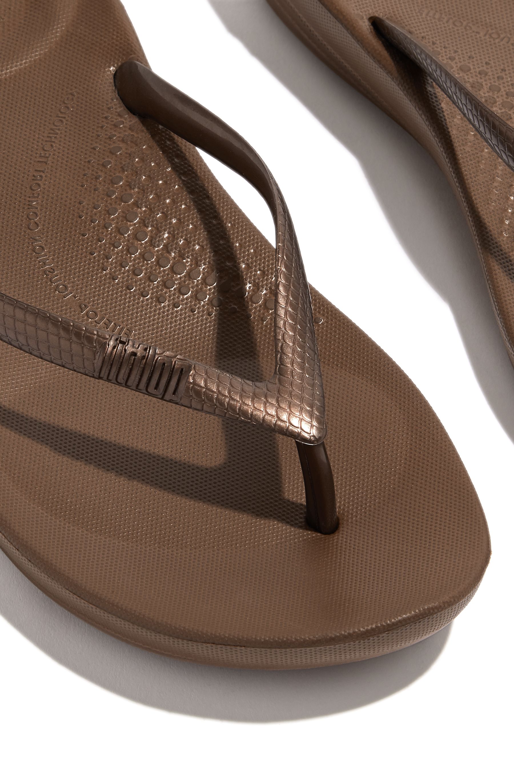 Ergonomic flip flops outlet