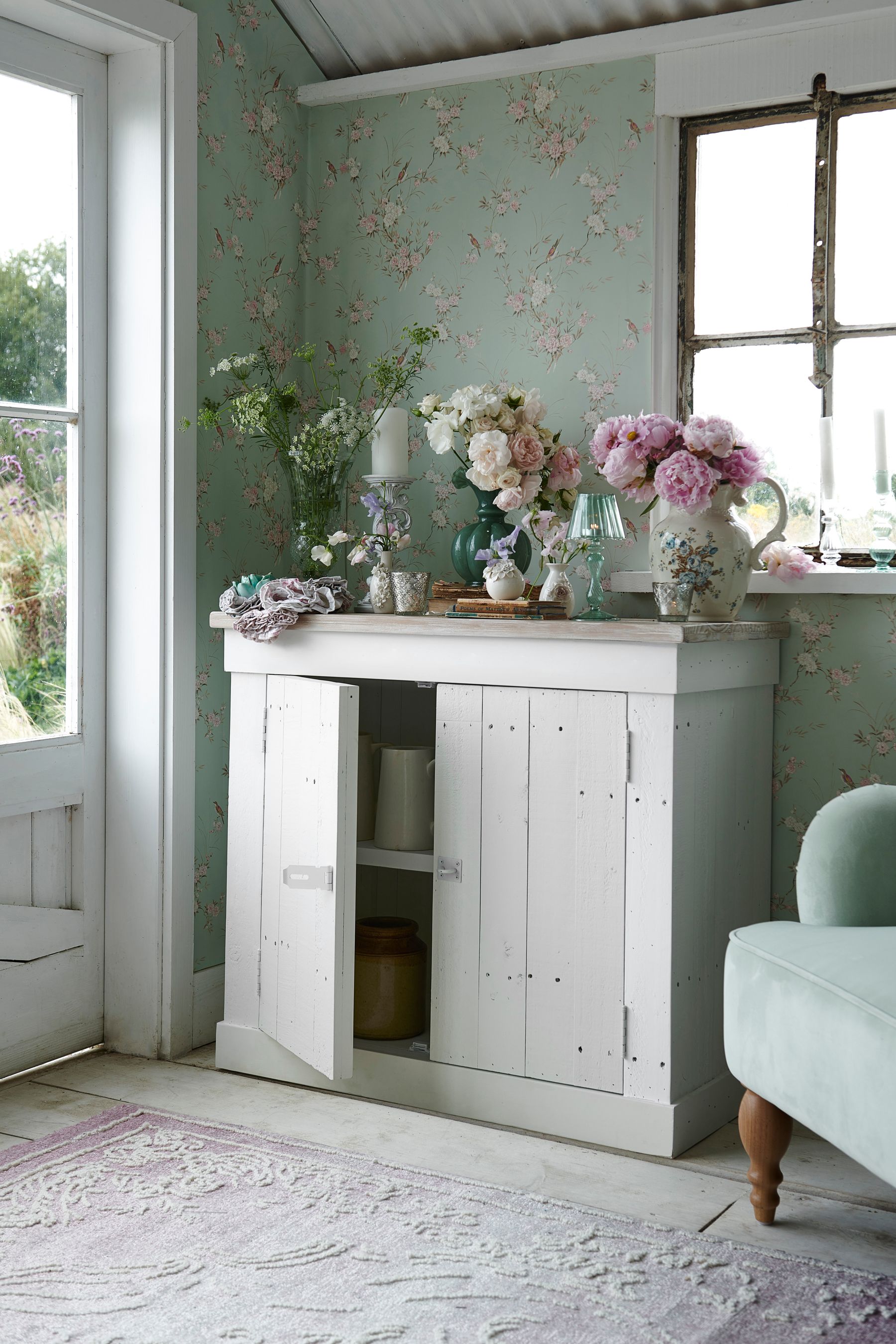 Chic sideboard shop