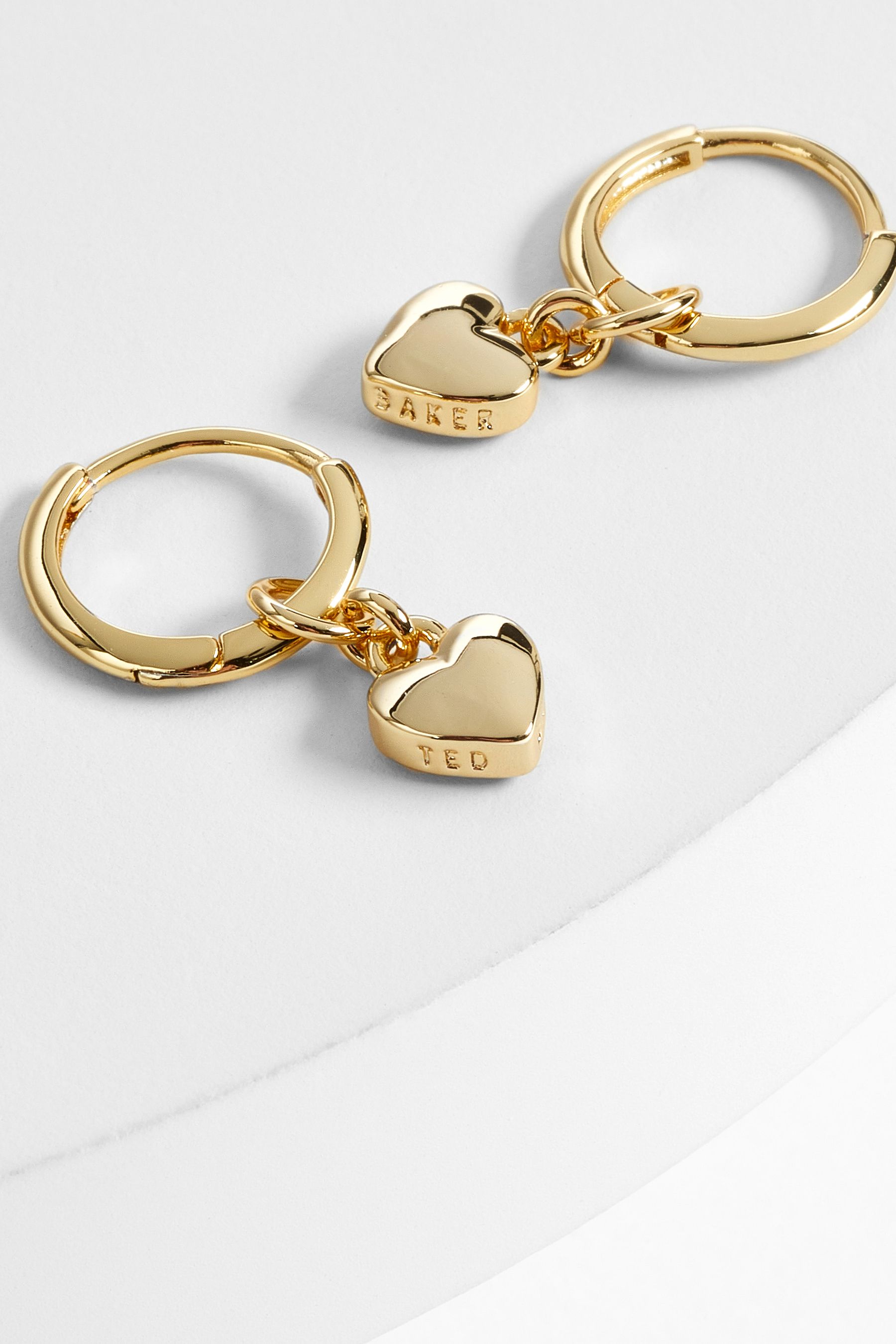 Orecchini A Cerchio Ted Baker Harrye, Piccoli Cuori, Colore Argento Metallizzato