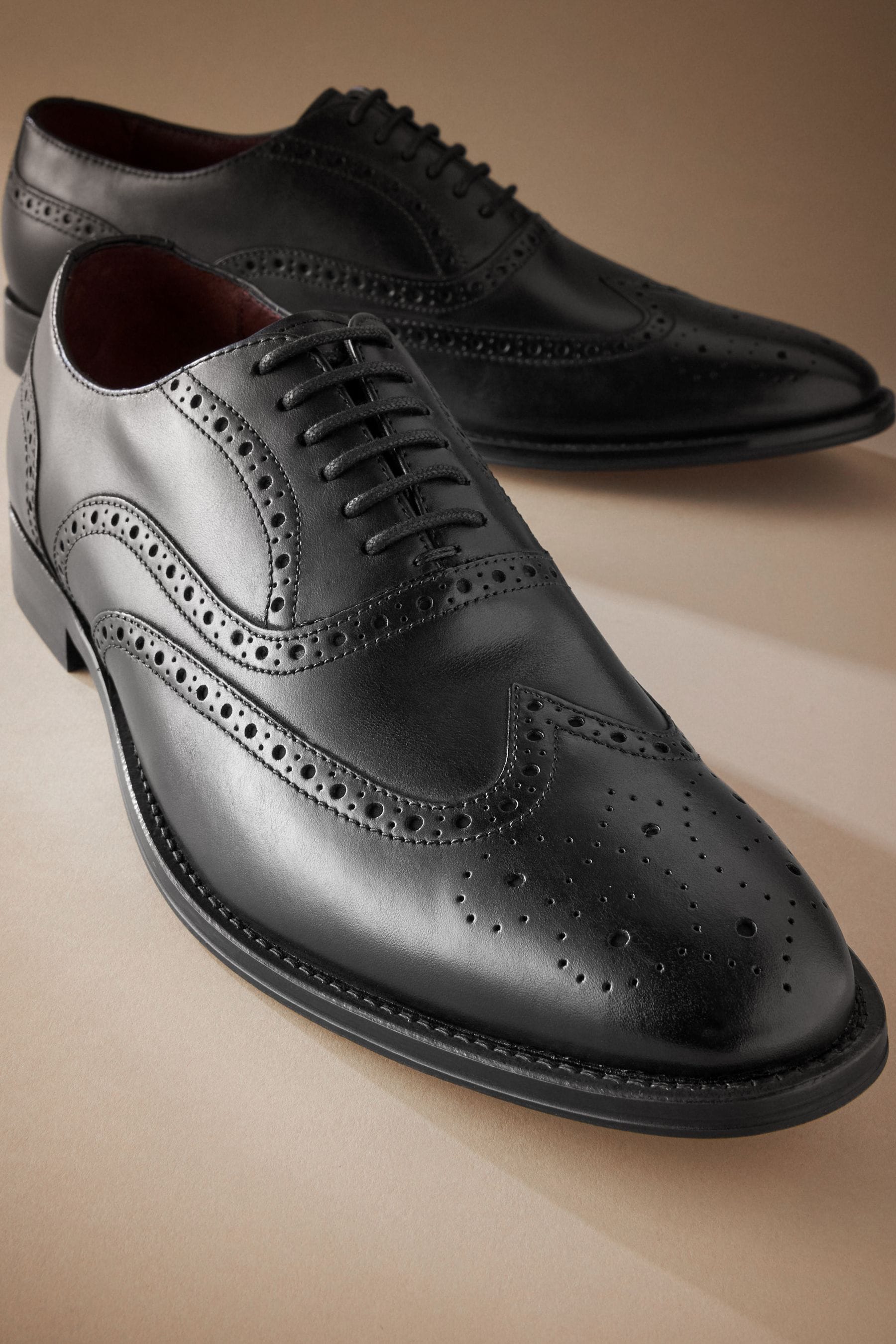 Black Standard Fit Signature Italian Leather Wing Cap Brogues