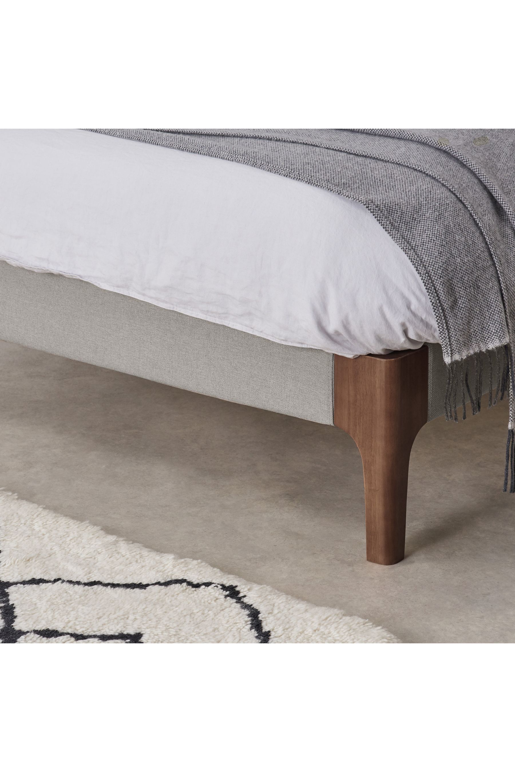 Roscoe super shop king size bed