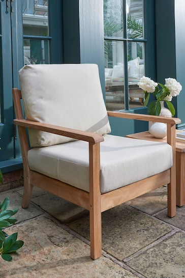 Laura Ashley Natural Garden Salcey Teak Lounging Chair With Saunton Natural Cushion