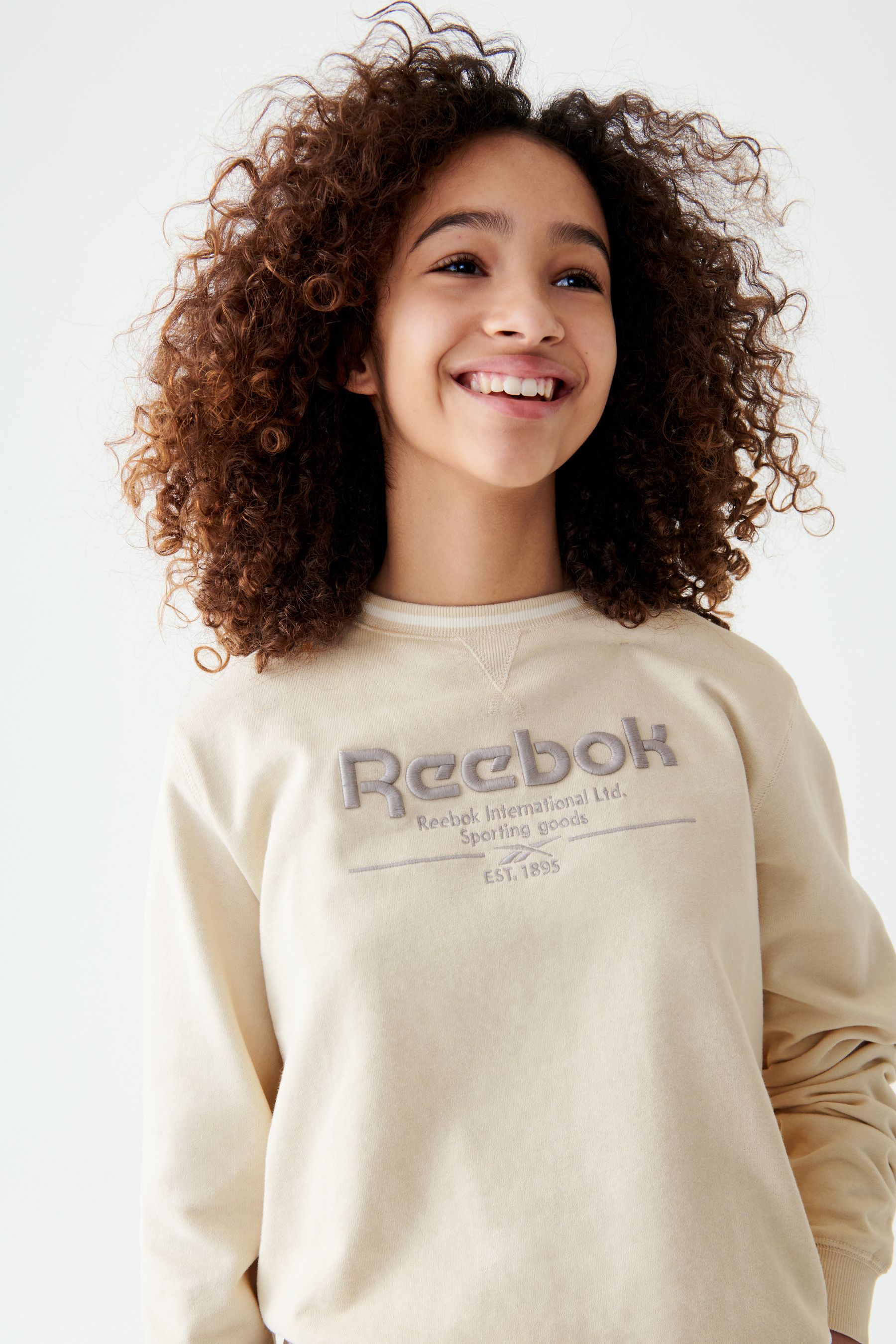 Reebok Embroidered Logo 100 Cotton Chalk White Sweatshirt