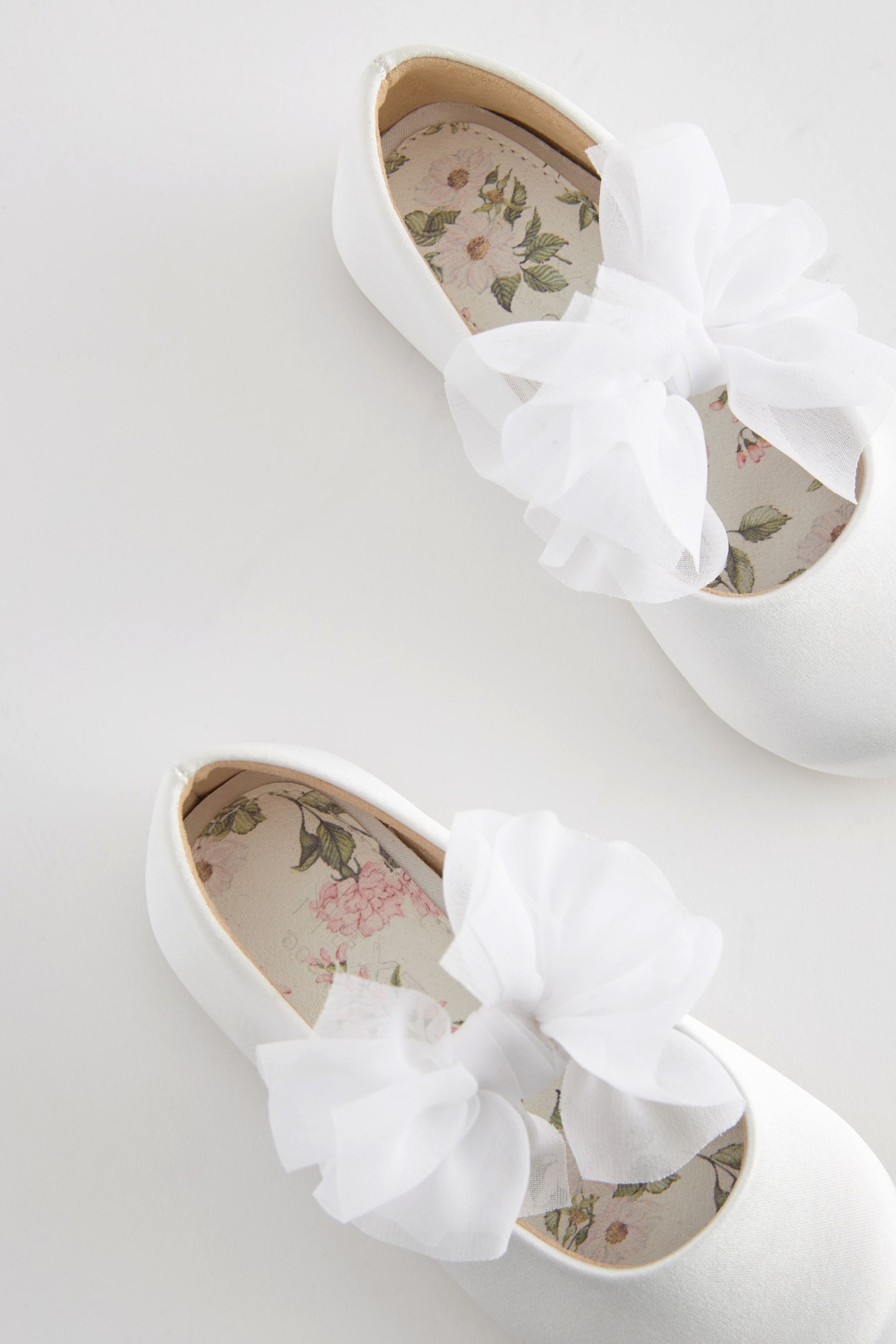 White Standard Fit (F) Mary Jane Bridesmaid Bow Occasion Shoes - Image 3 of 5