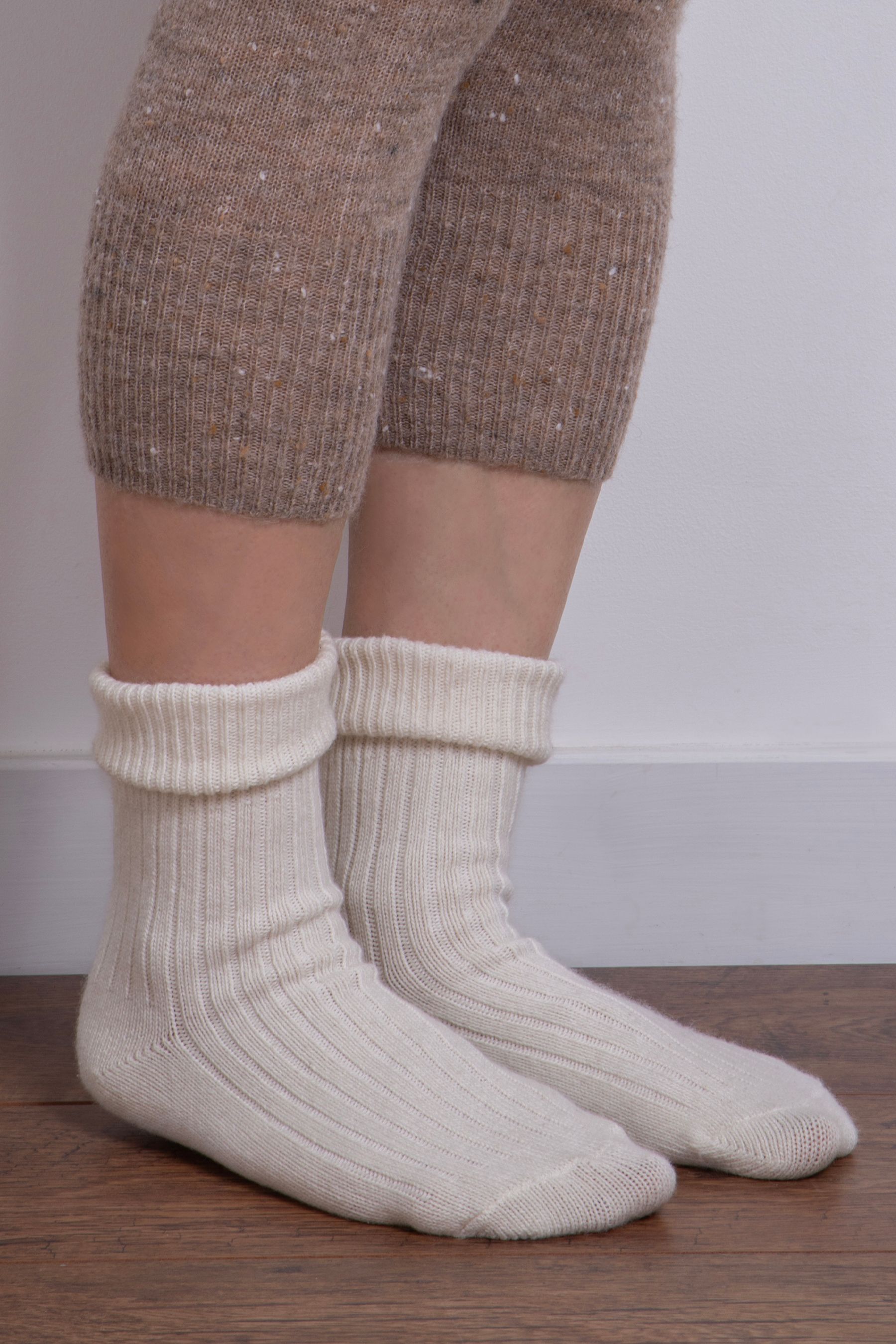 Totes Nude Ladies Cashmere Blend Socks