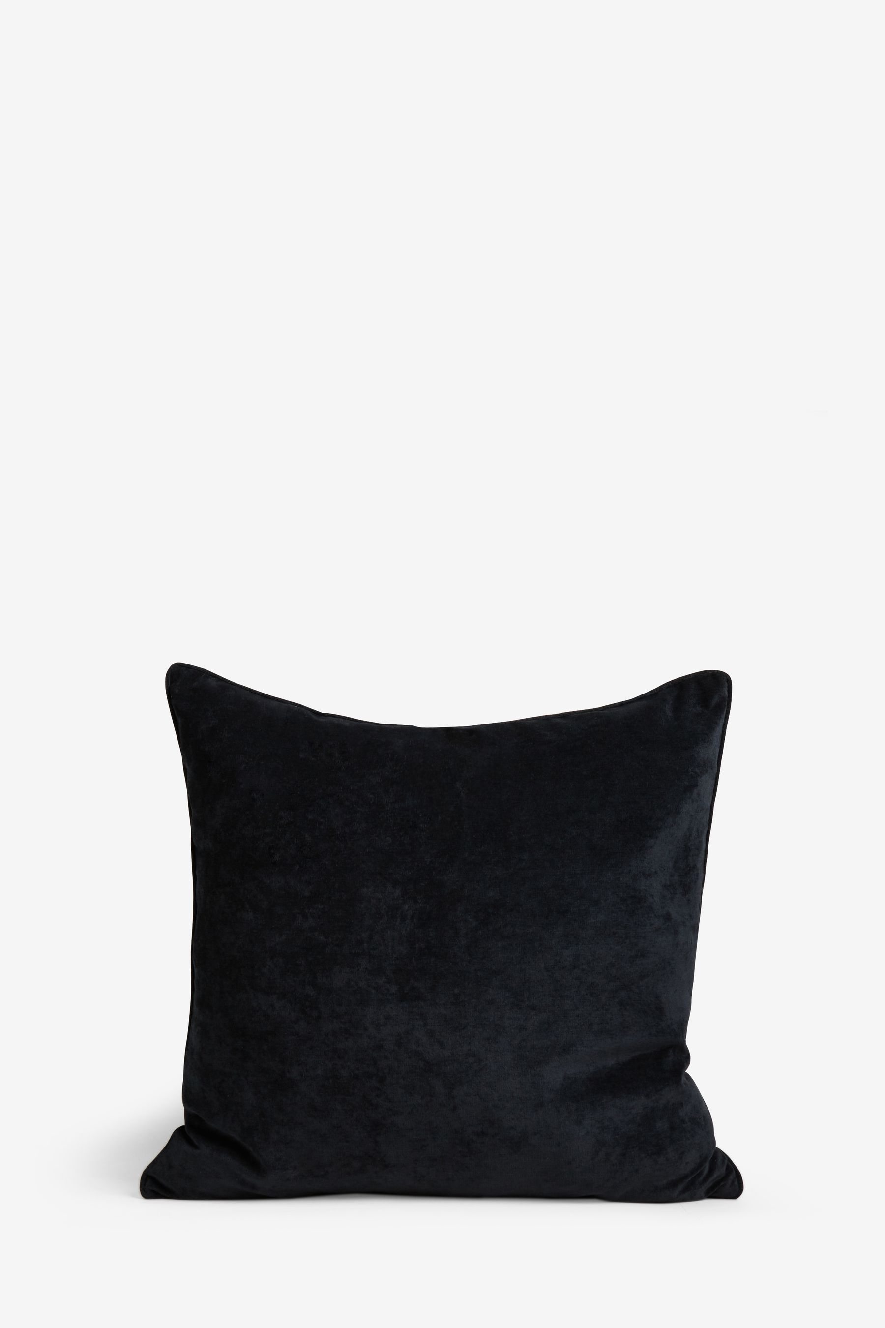 Black velour cushions 2025