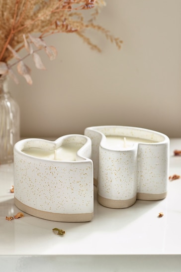 Set of 2 White Established In Heart Candles