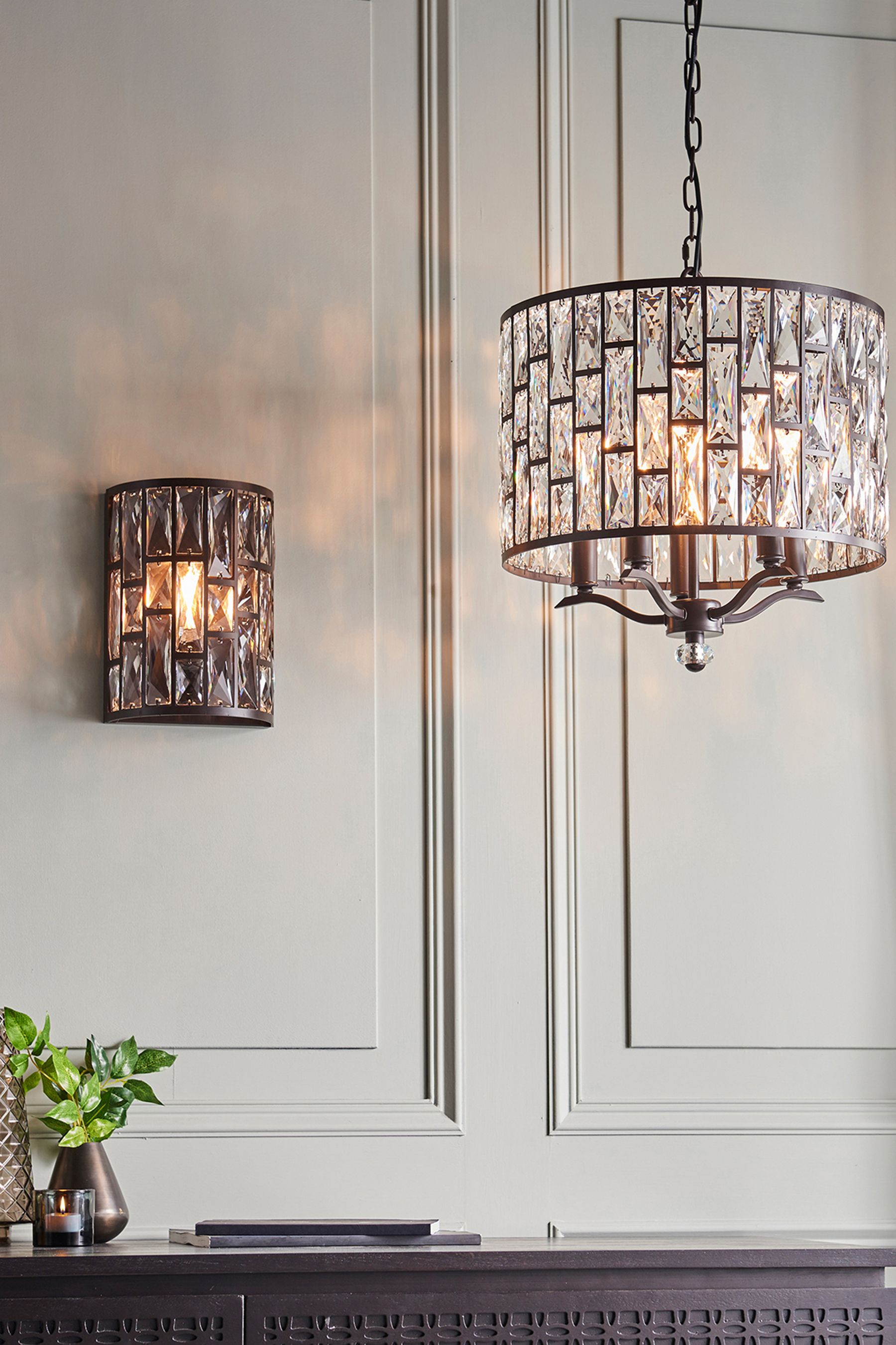 Gallery Home Black Bella Crystal Wall Light