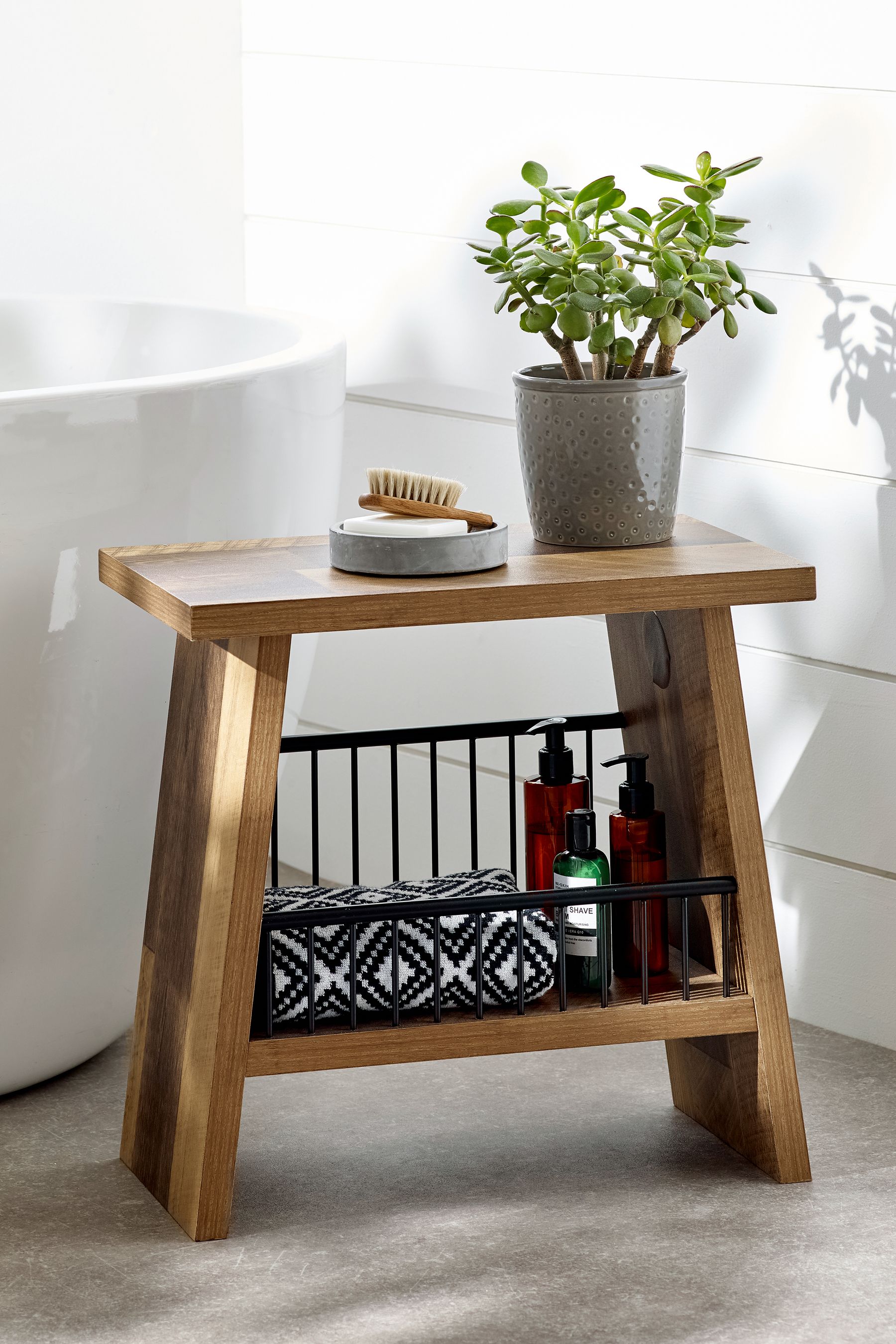 Bathtub stool wood shop