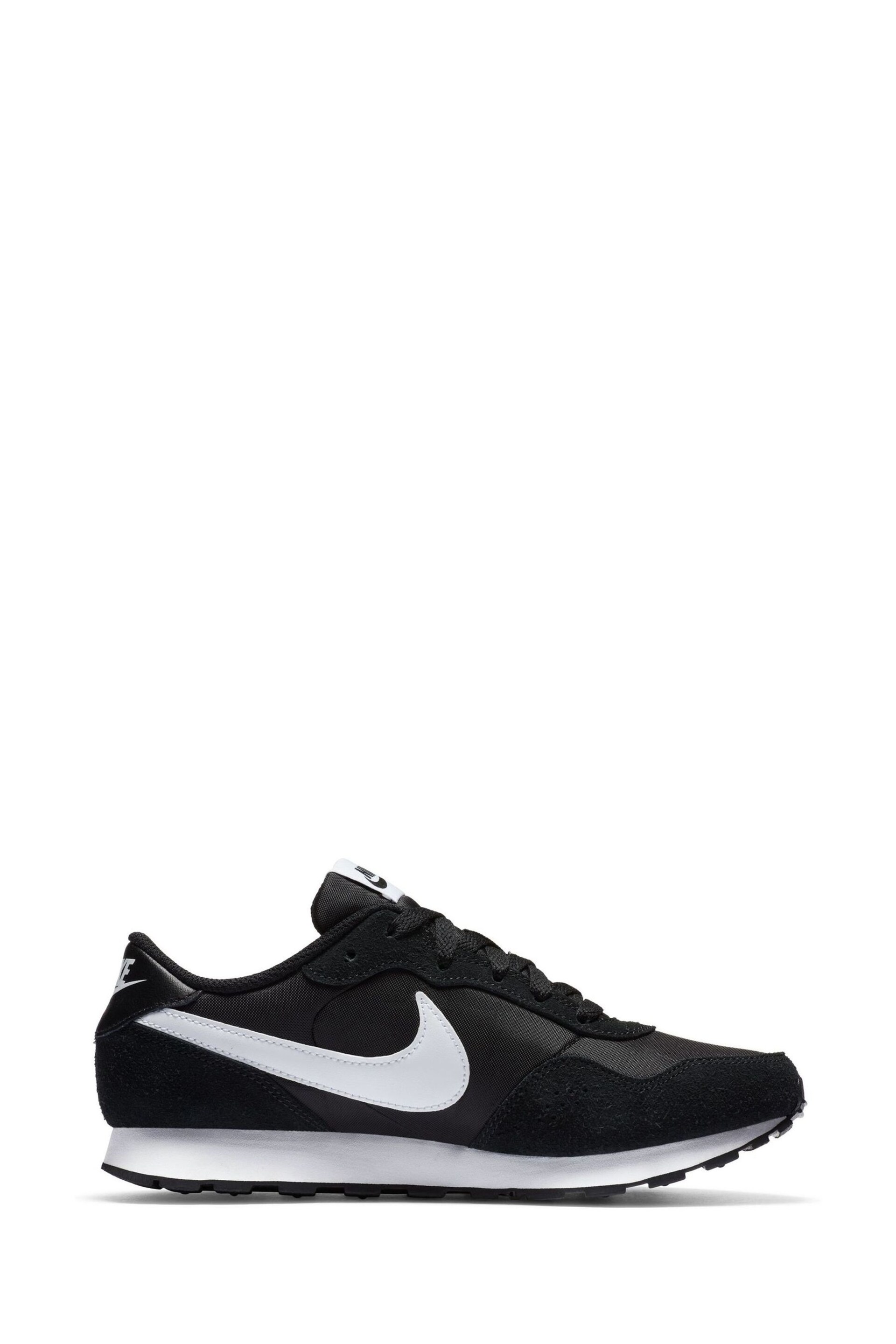 Nike Black/White Youth MD Valiant Trainers - Image 3 of 10