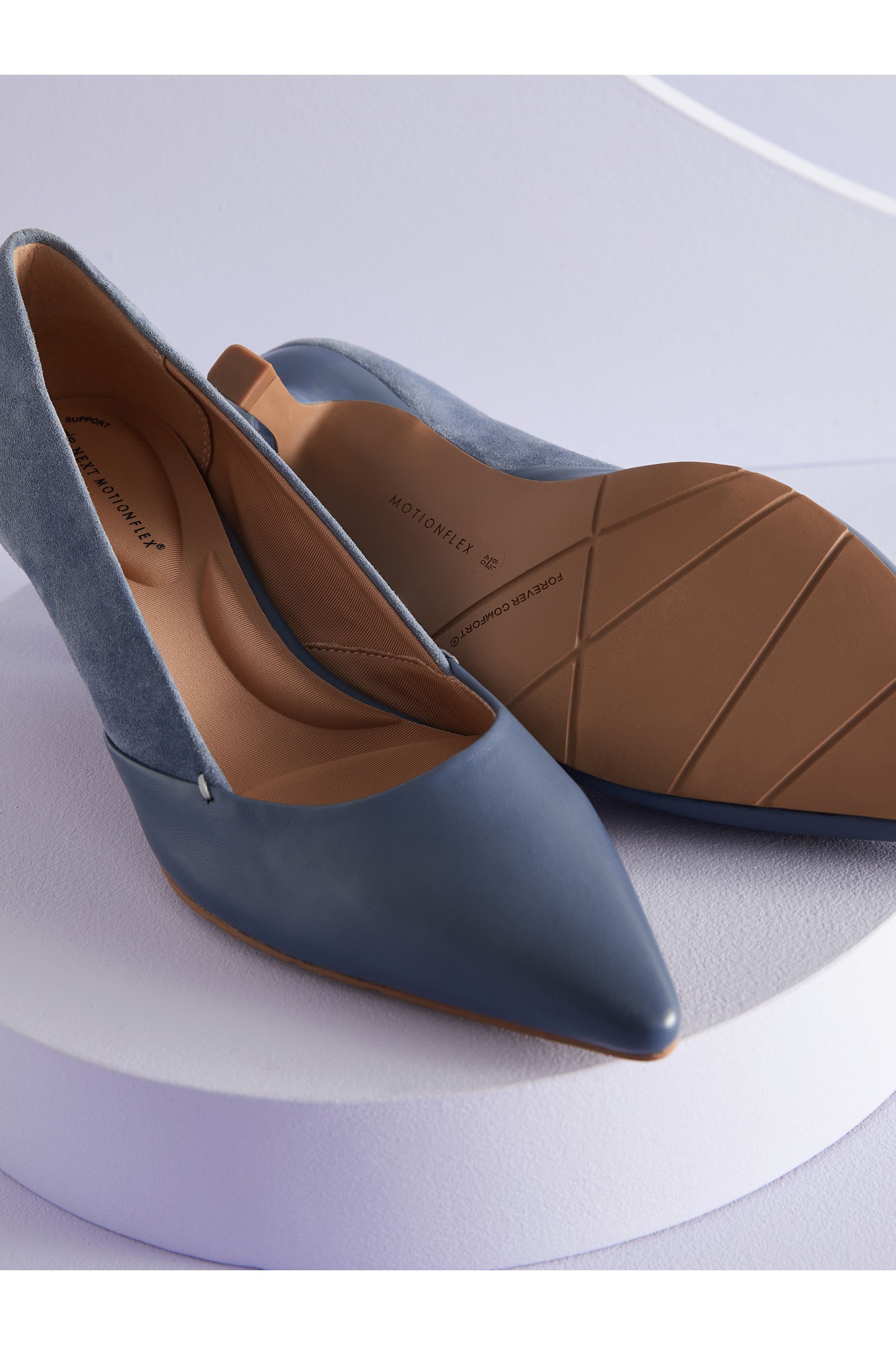 Blue pointed flat sales shoes