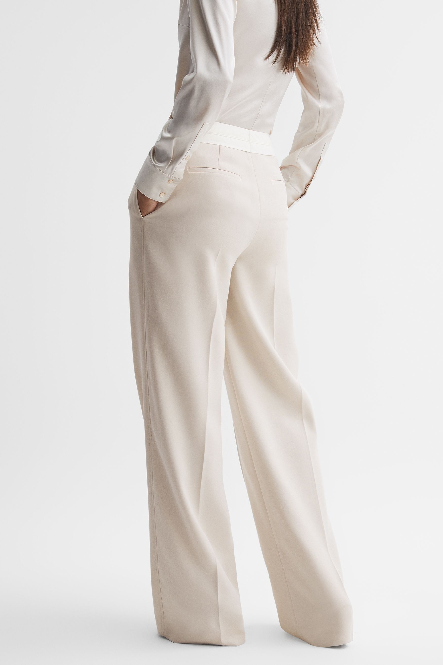 Buy Reiss Neutral Maya Petite Mid Rise Contrast Wide Leg Suit Trousers from Next Luxembourg