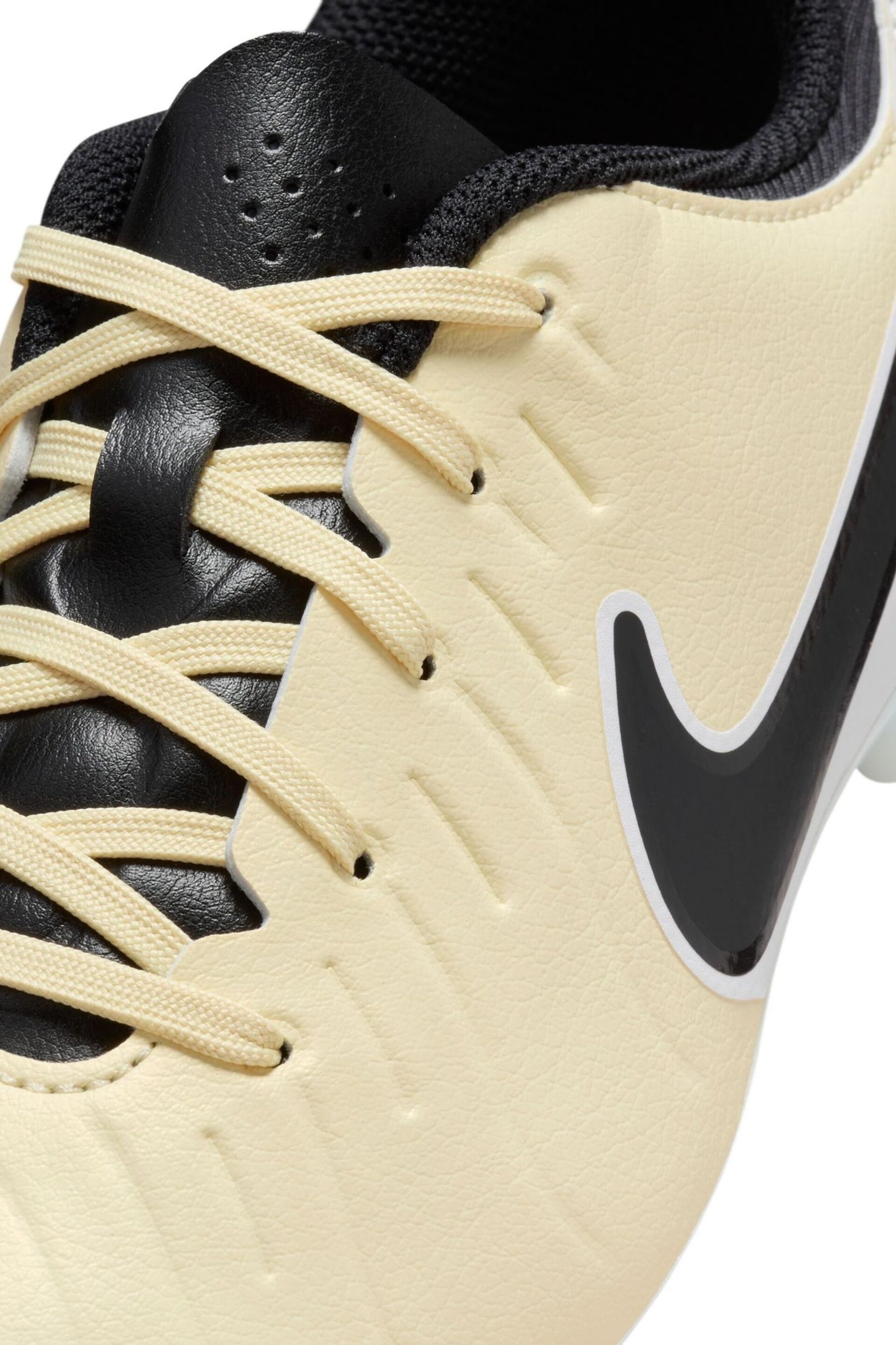 Nike Yellow Jr. Tiempo Legend 10 Academy Multi Ground Football Boots - Image 11 of 11