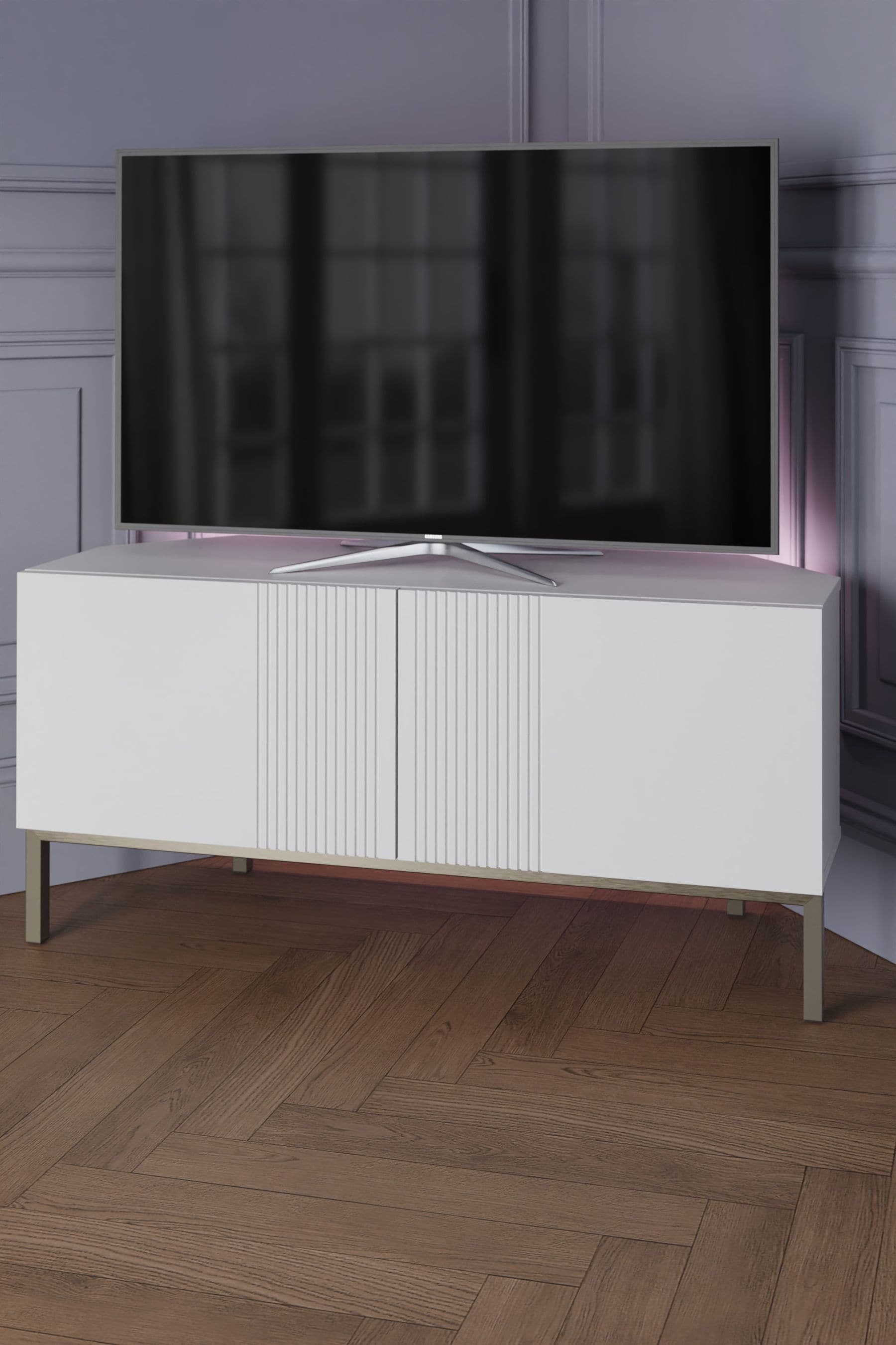 White corner top tv unit