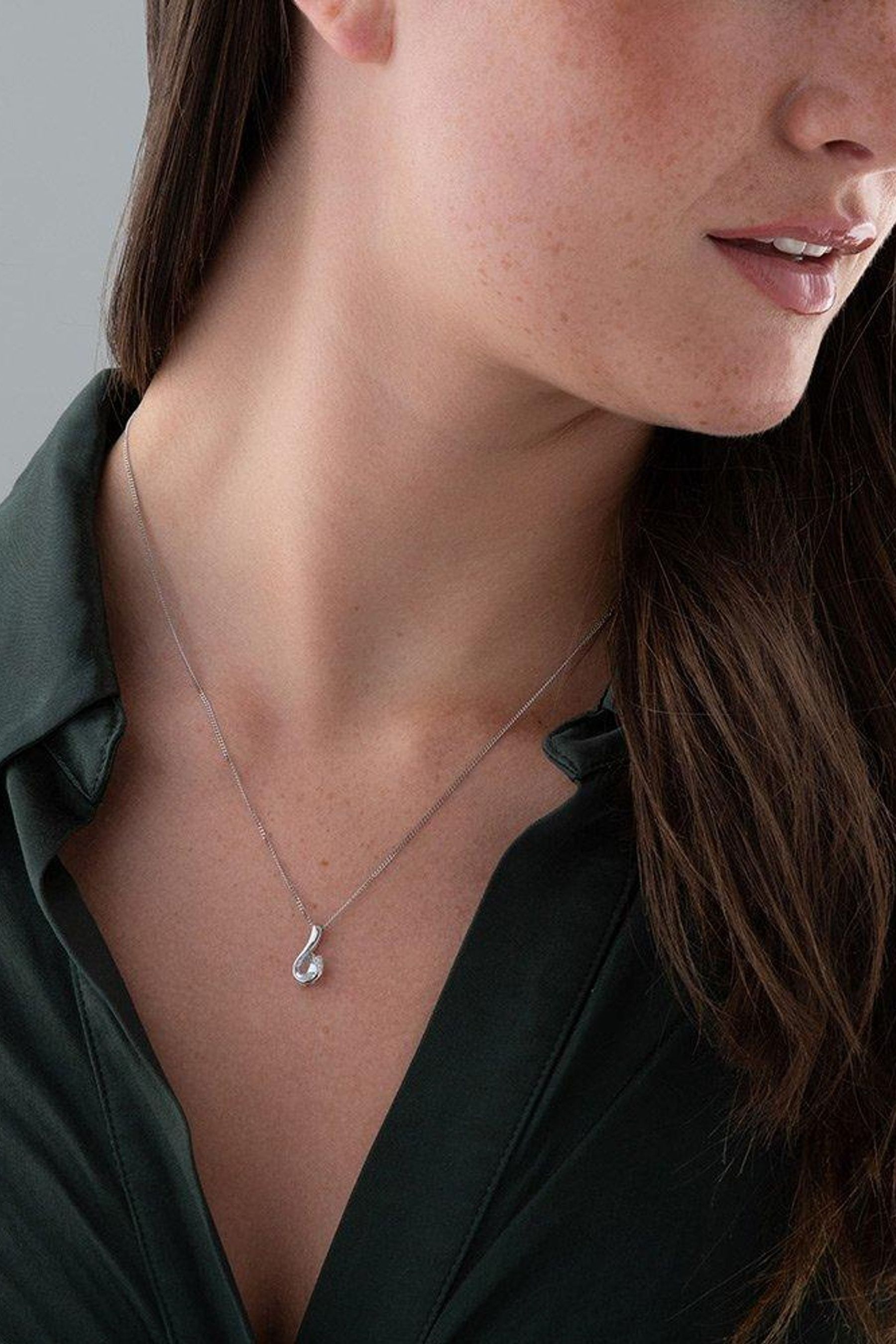 Beaverbrooks aquamarine discount
