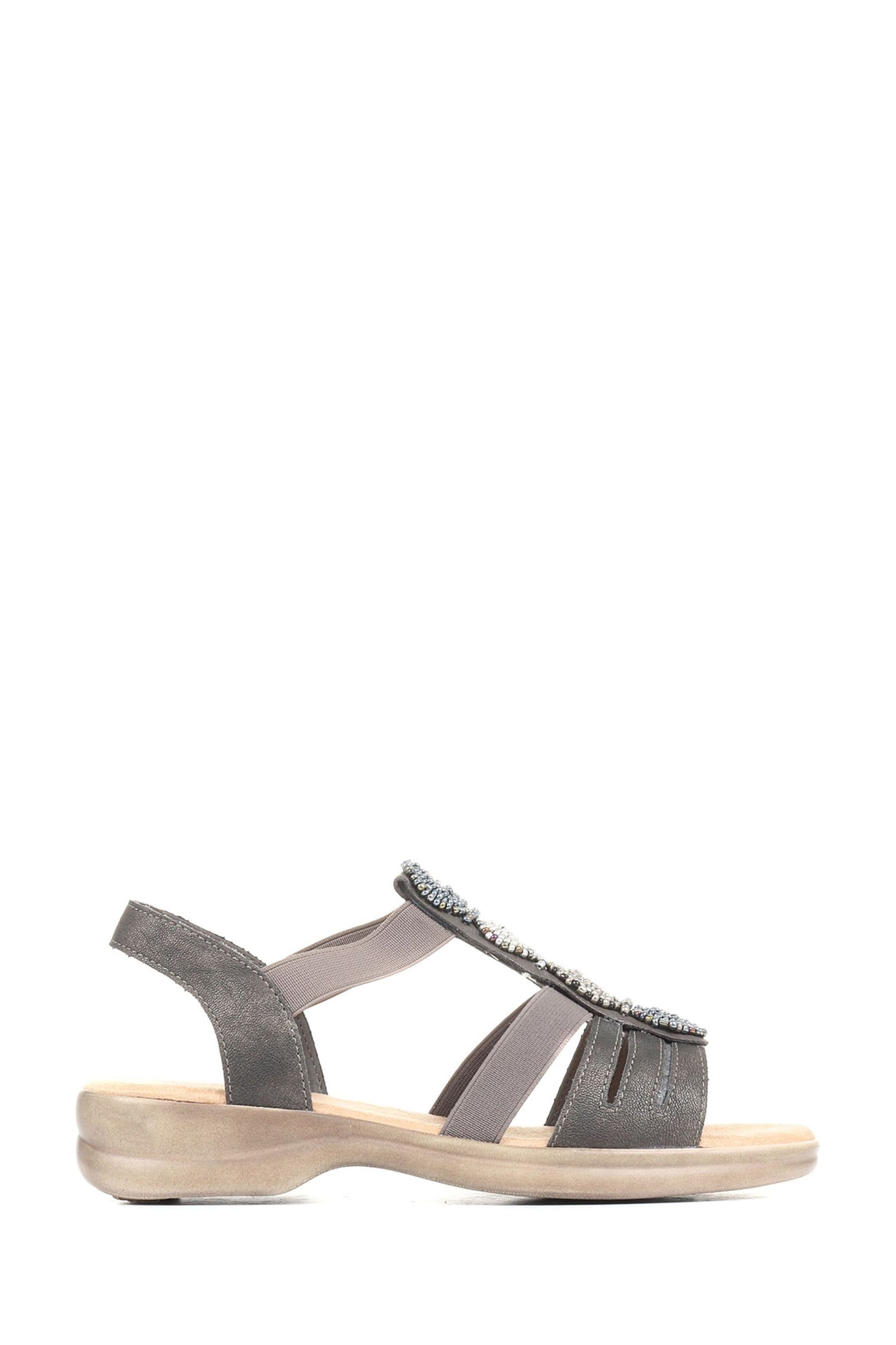 Pavers extra outlet wide sandals