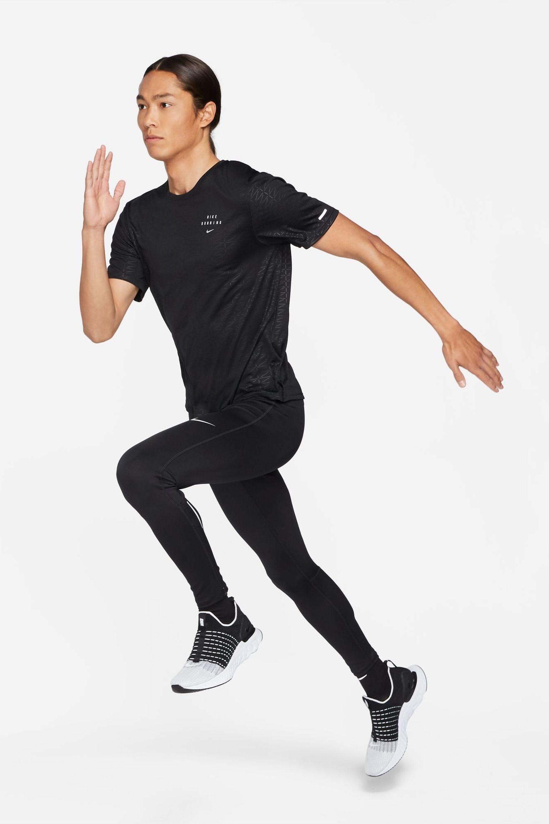 Black 'dri-fit' tight fit running leggings online