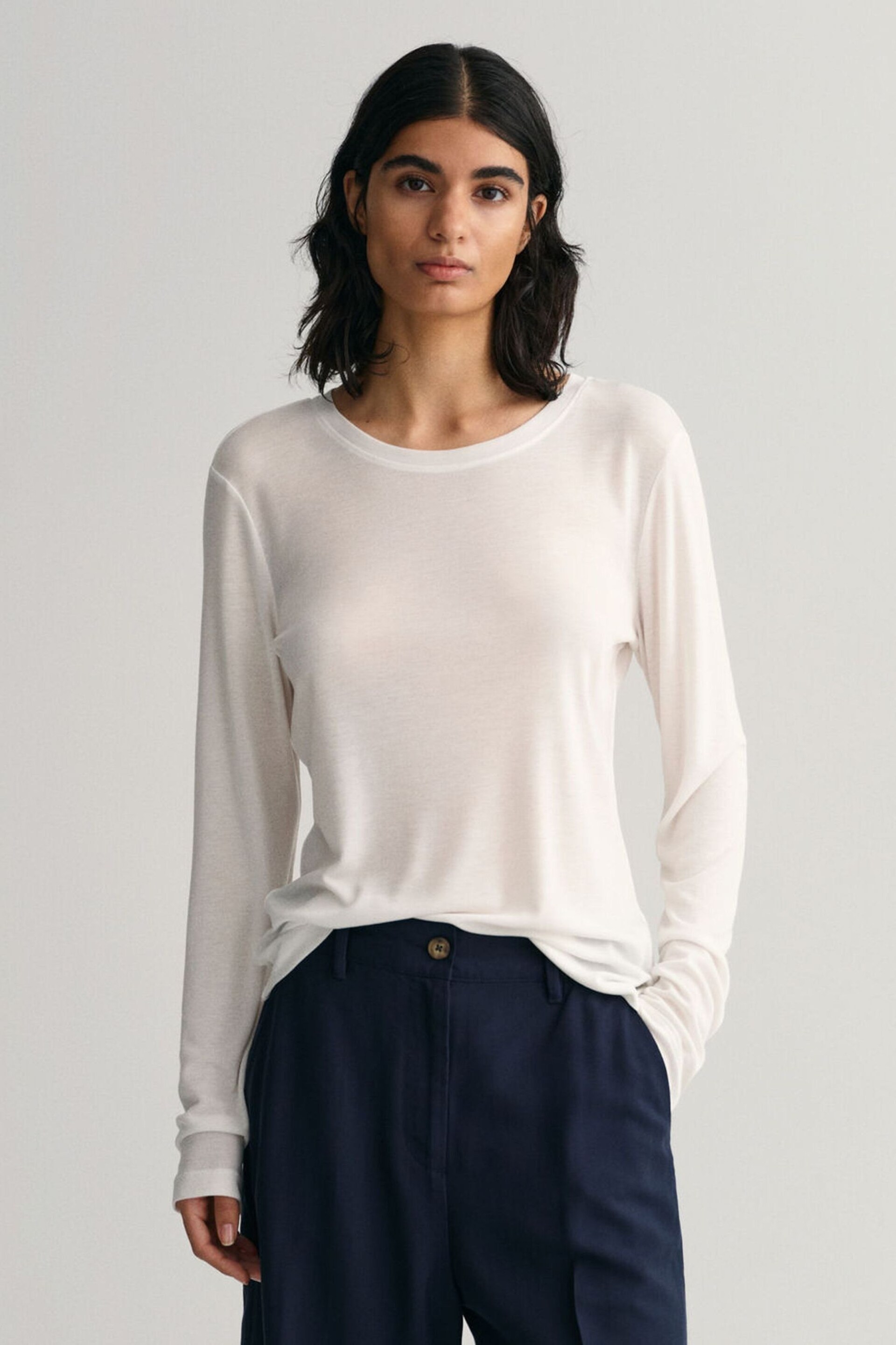 GANT White Fitted Lightweight Long Sleeve T-Shirt - Image 1 of 5